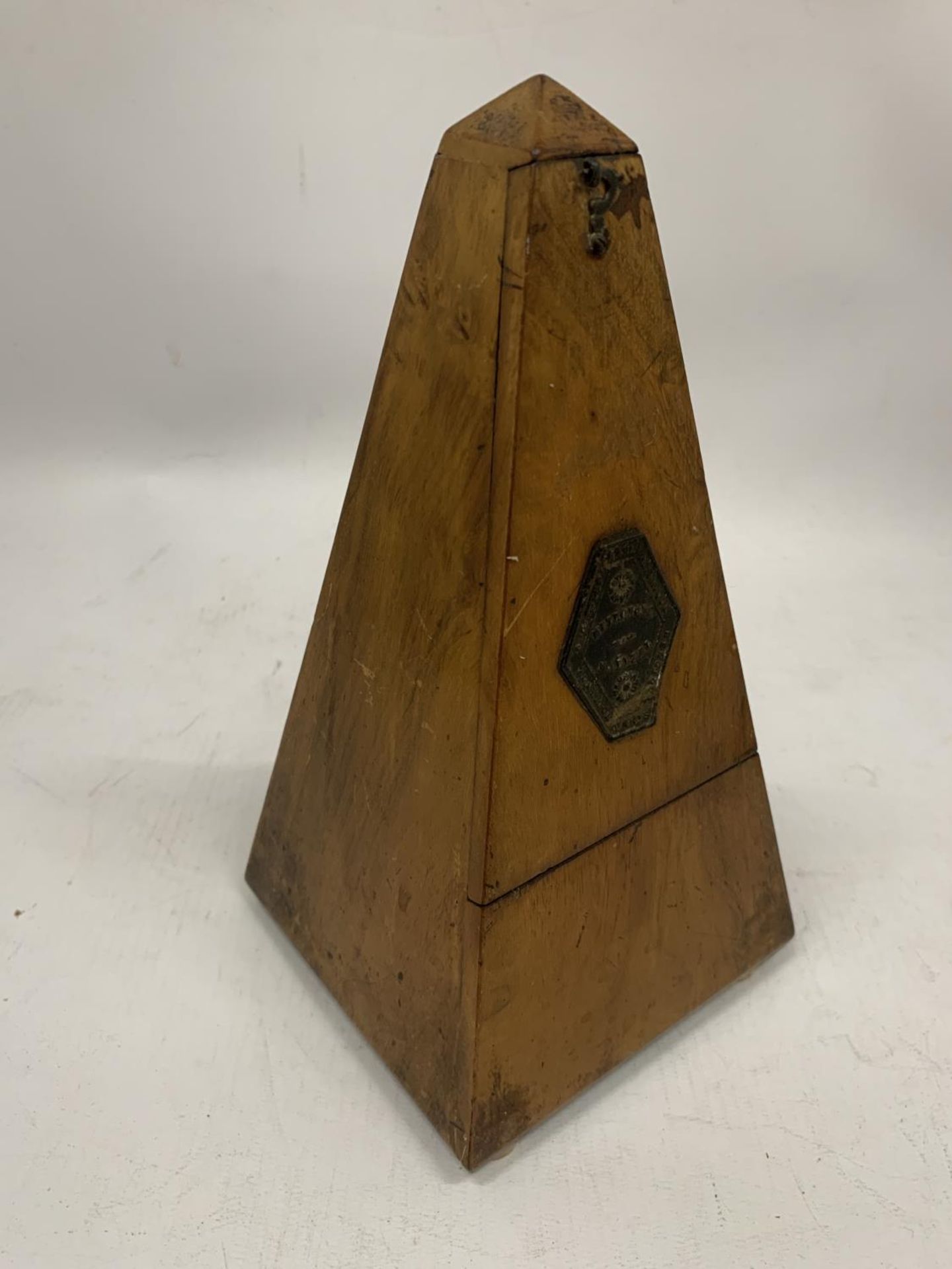 A MAHOGANY CASED METRONOME - Image 3 of 4
