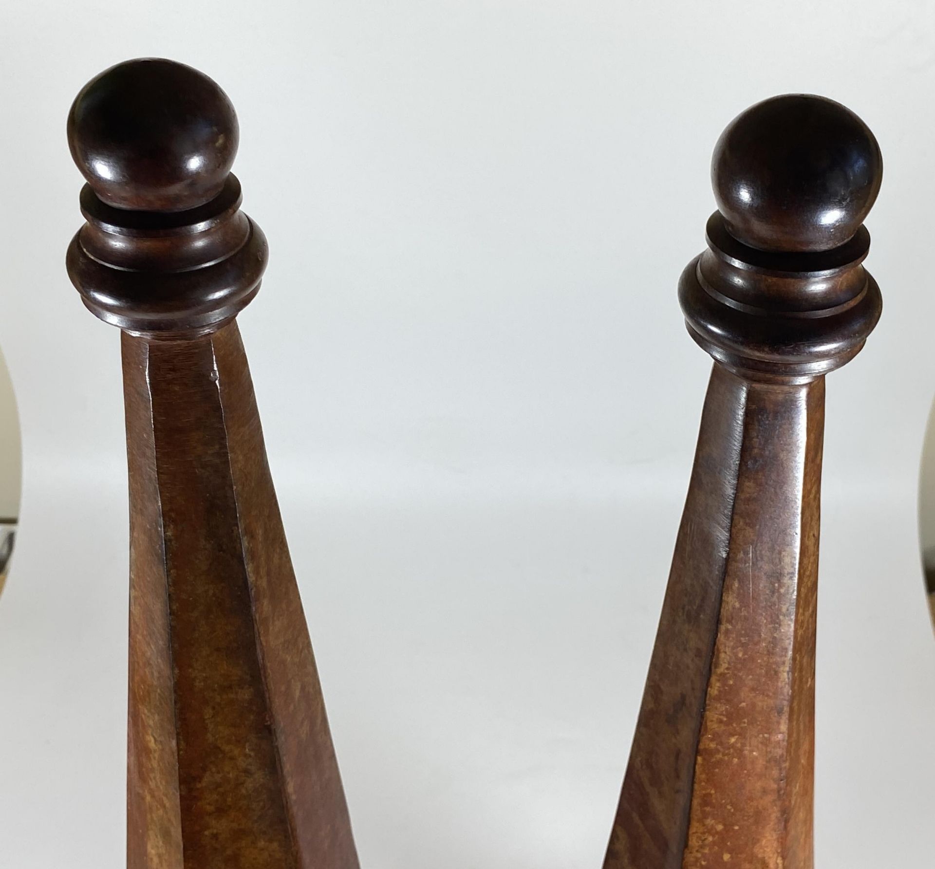 A PAIR OF HEAVY POSSIBLY BRONZE TALL OBELISK COLUMNS, HEIGHT 53CM - Image 2 of 5