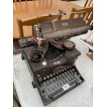 A VINTAGE ROYAL TYPE WRITER