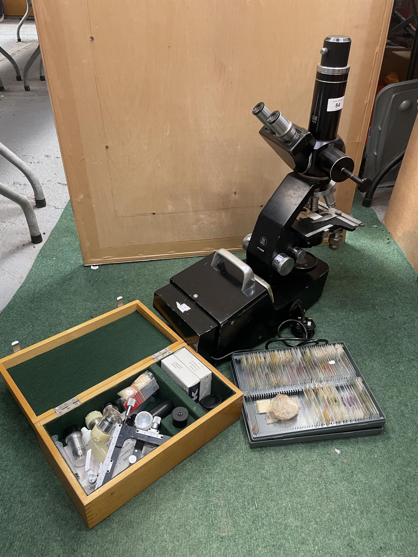 A GS LONDON M 57805 MICROSCOPE AND ASSORTED SLIDES AND ACCESSORIES IN WOODEN BOX