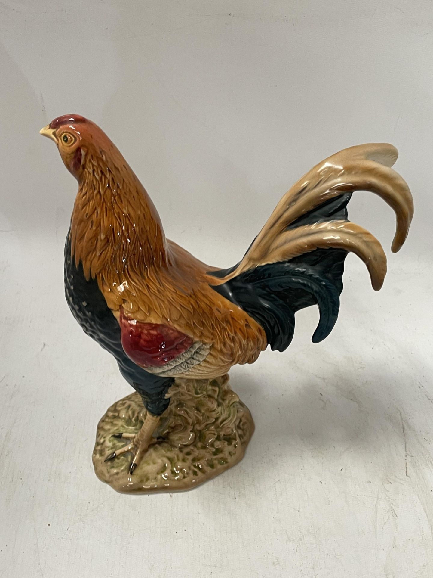 A BESWICK NO.2059 GAMECOCK FIGURE - Image 2 of 4