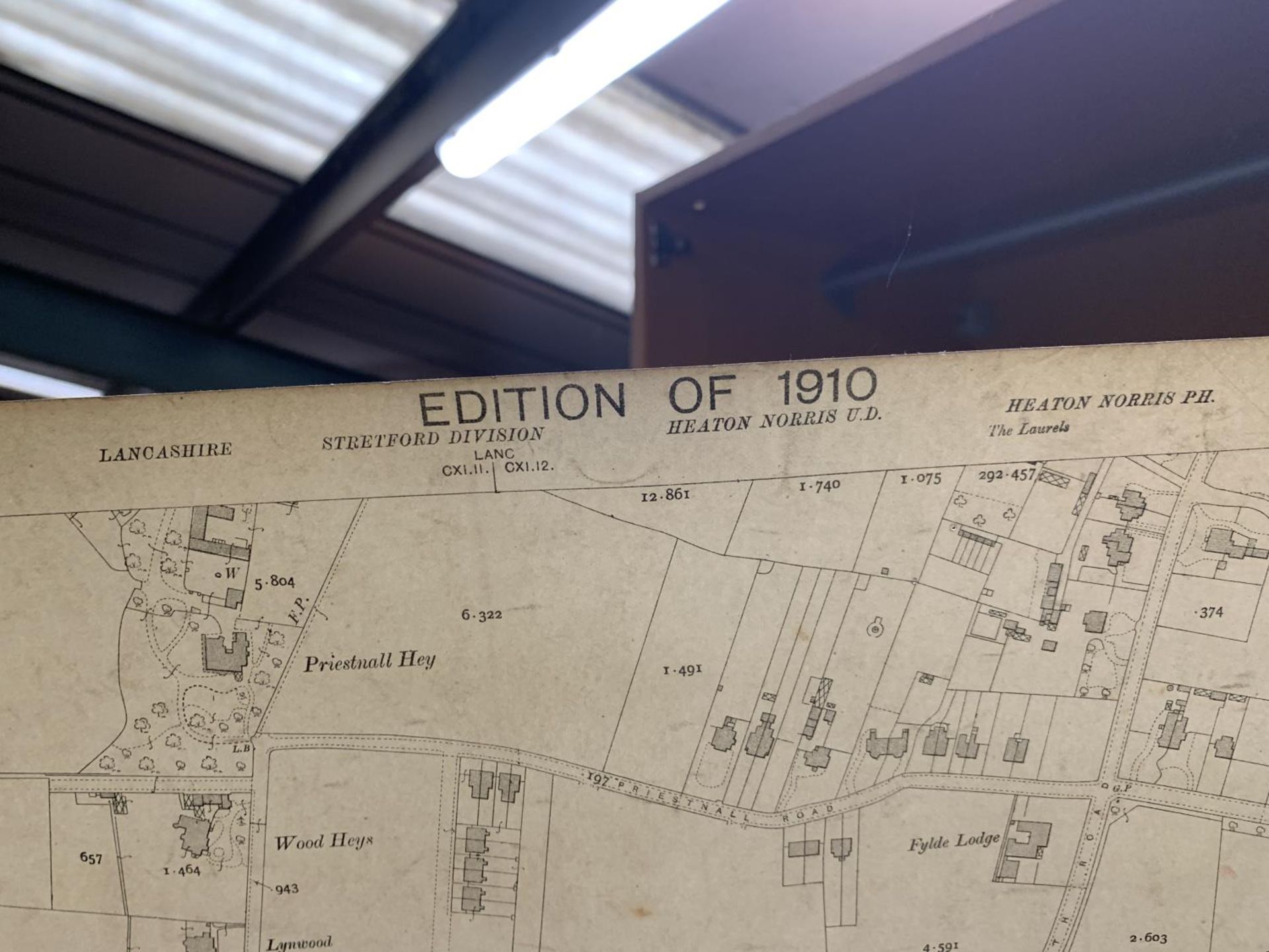 AN ANTIQUARAIN ORDNANCE SURVEY 1921 MAP OF HORWICH END, A 1910 EDITION OF STRETFORD DIVISON, - Image 4 of 10