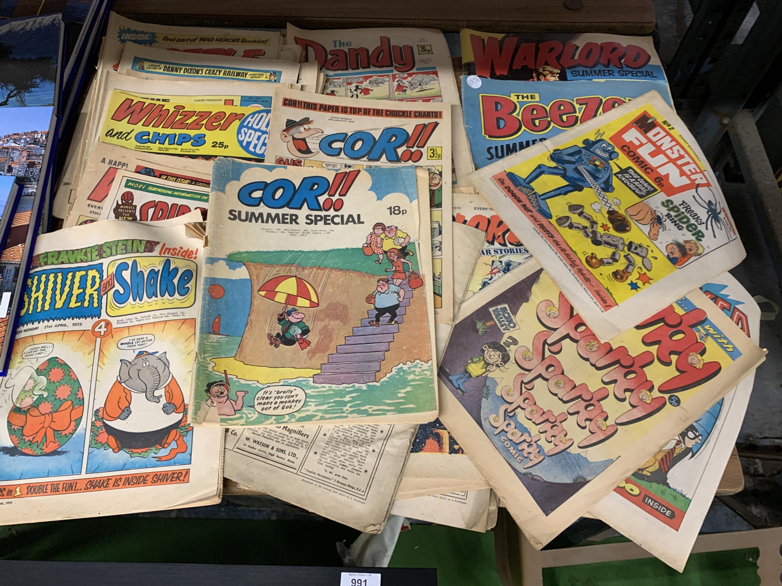 A QUANTITY OF COMICS TO INCLUDE WHIZZER AND CHIPS, SHIVER AND SHAKE, THE DANDY, MONSTER FUN, ETC.,