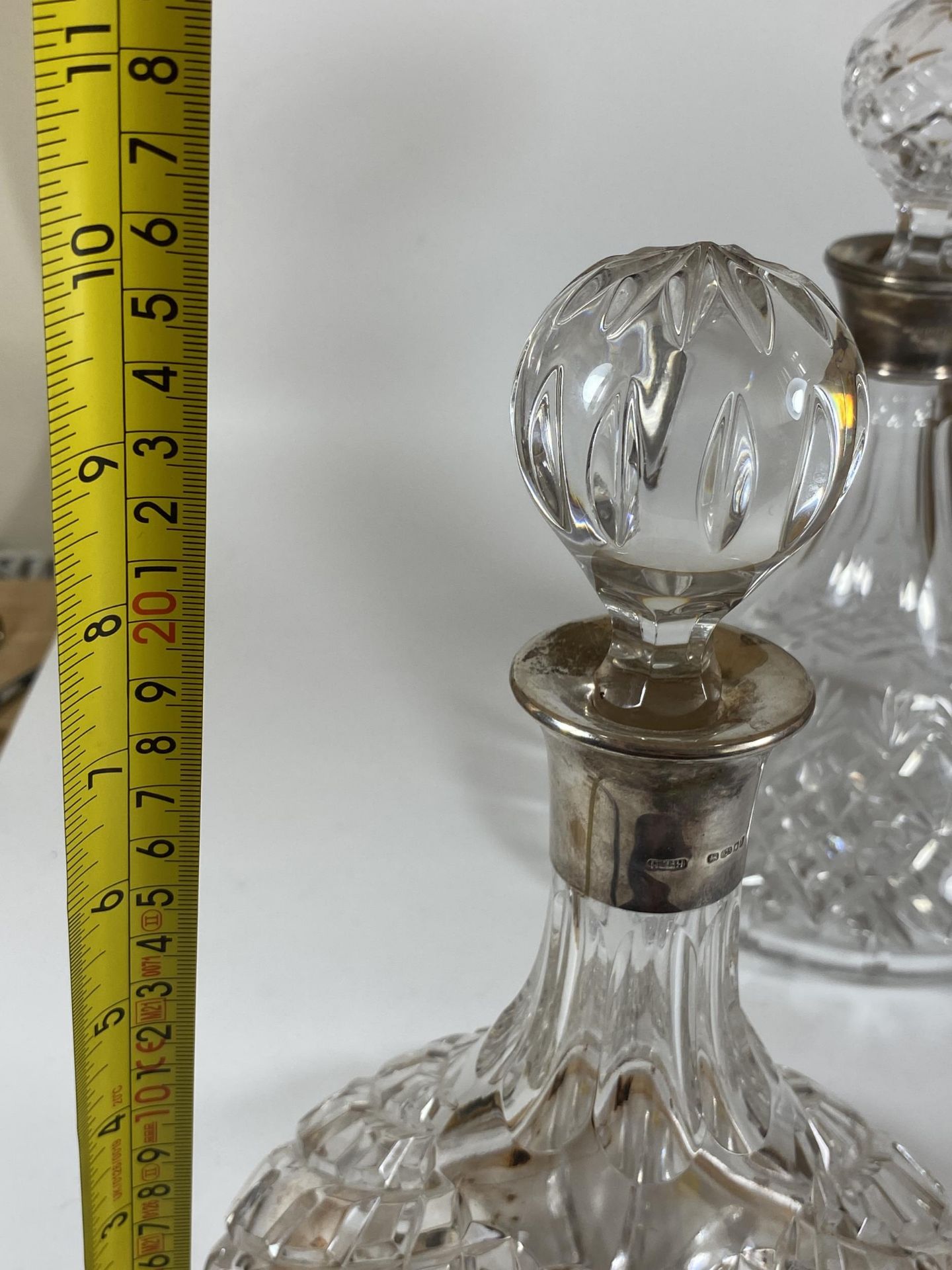 A CUT GLASS SHIPS DECANTER WITH HALLMARKED SILVER COLLAR, HALLMARKS FOR LONDON, 2002, MAKERS - Image 3 of 3