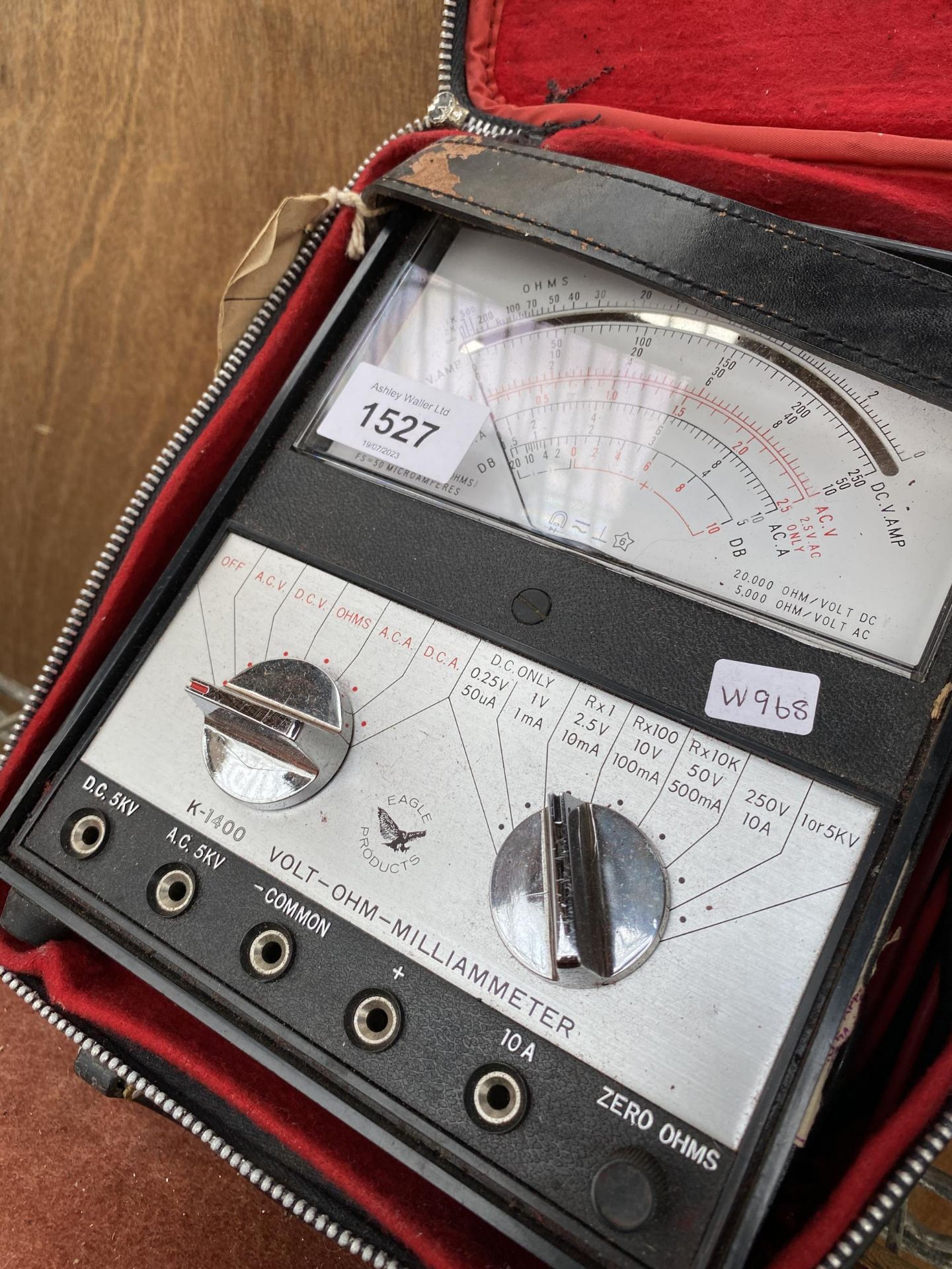 A VINTAGE EAGLE PRODUCTS VOLT METER - Image 2 of 3