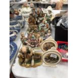 A QUANTITY OF FIGURINES TO INCLUDE CAPODIMONTE STYLE, STAFFORDSHIRE STYLE, PLAQUES, ETC