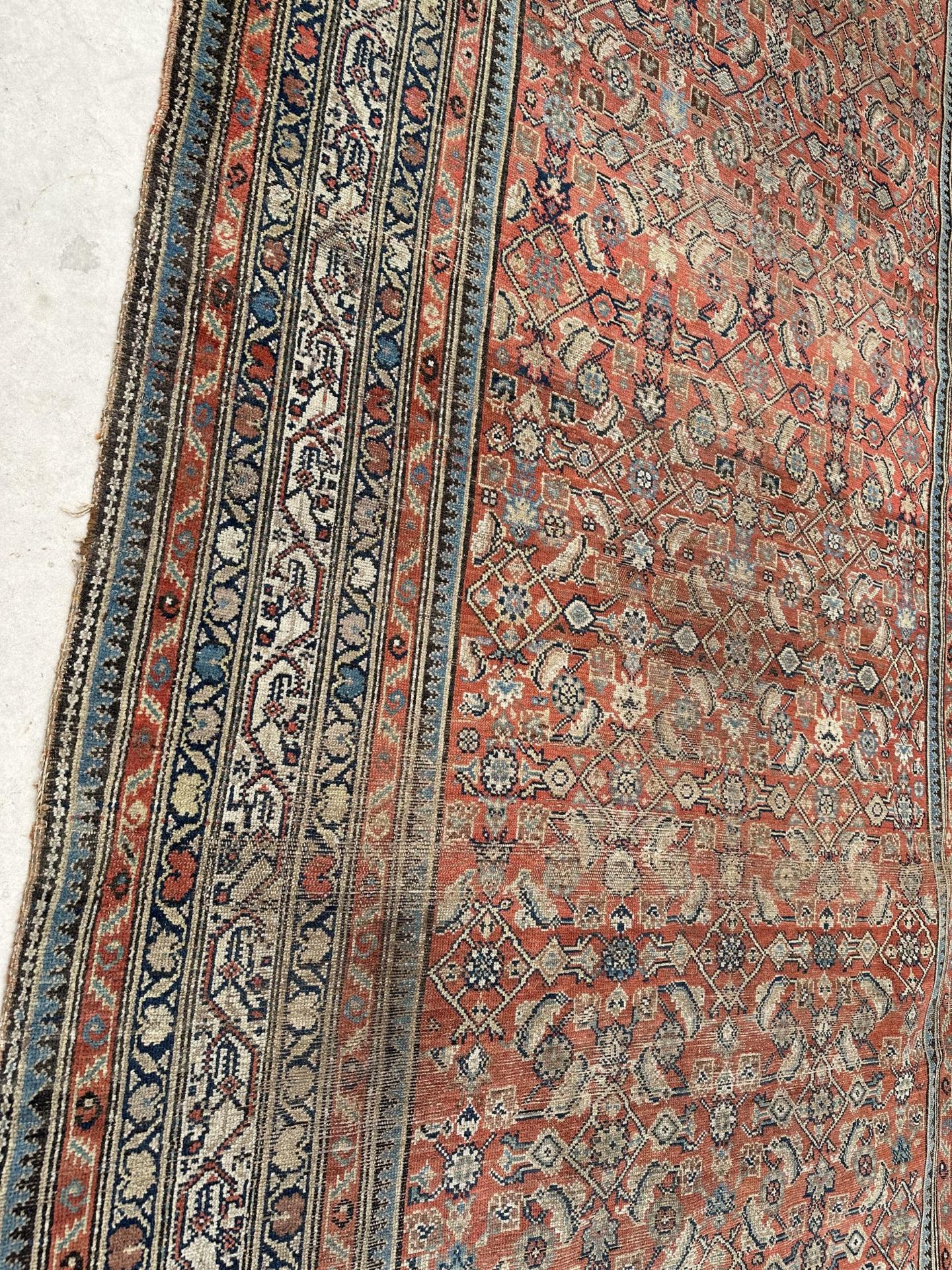 AN ANTIQUE, BELIEVED PERSIAN RUG 211 CM X 189 CM - Image 7 of 11