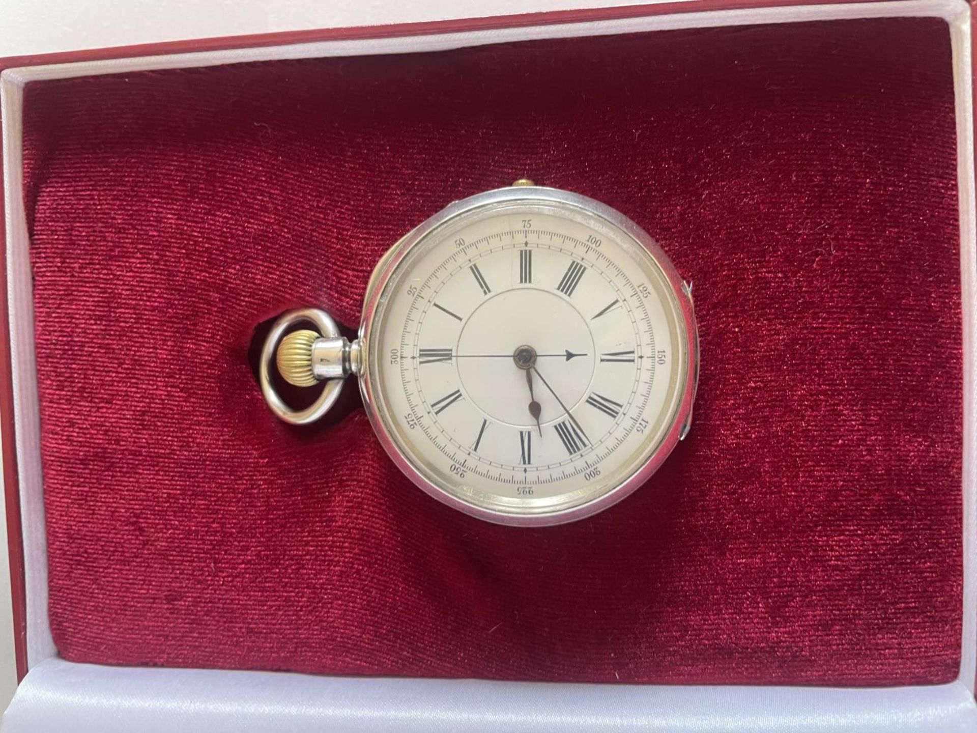 A RARE SILVER CHRONOGRAPH POCKET WATCH WITH WHITE FACE AND ROMAN NUMERALS IN ORIGINAL PRESENTATION - Bild 2 aus 3