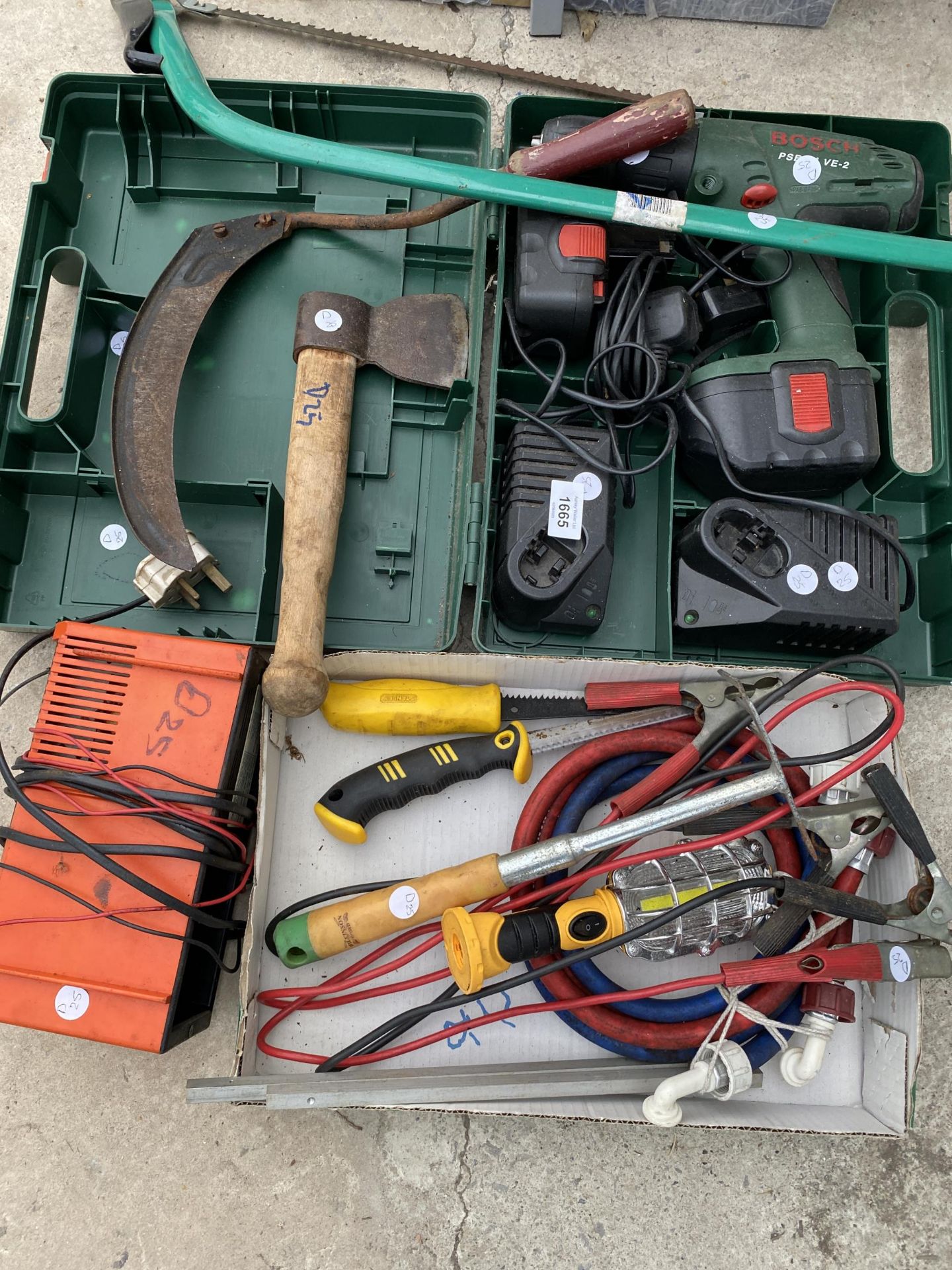 AN ASSORTMENT OF TOOLS TO INCLUDE A BOSCH BATTERY DRILL, JUMP LEADS AND AN AXE ETC - Image 2 of 3