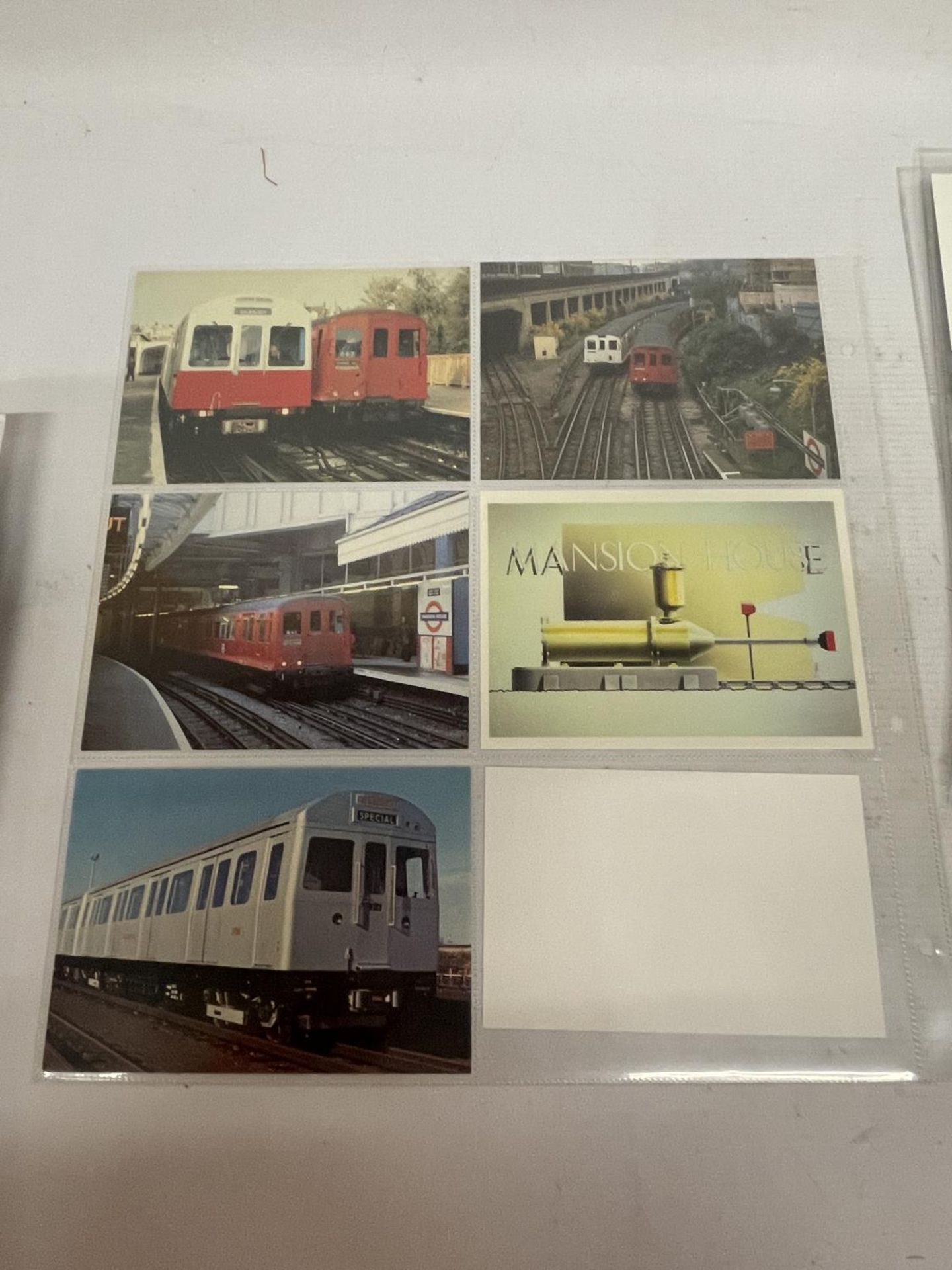 APPROXIMATELY 380 POSTCARDS RELATING TO BUSES, TRAMS, TROLLEY BUSES, UNDERGROUND,METROPOLITAN AND - Bild 8 aus 9