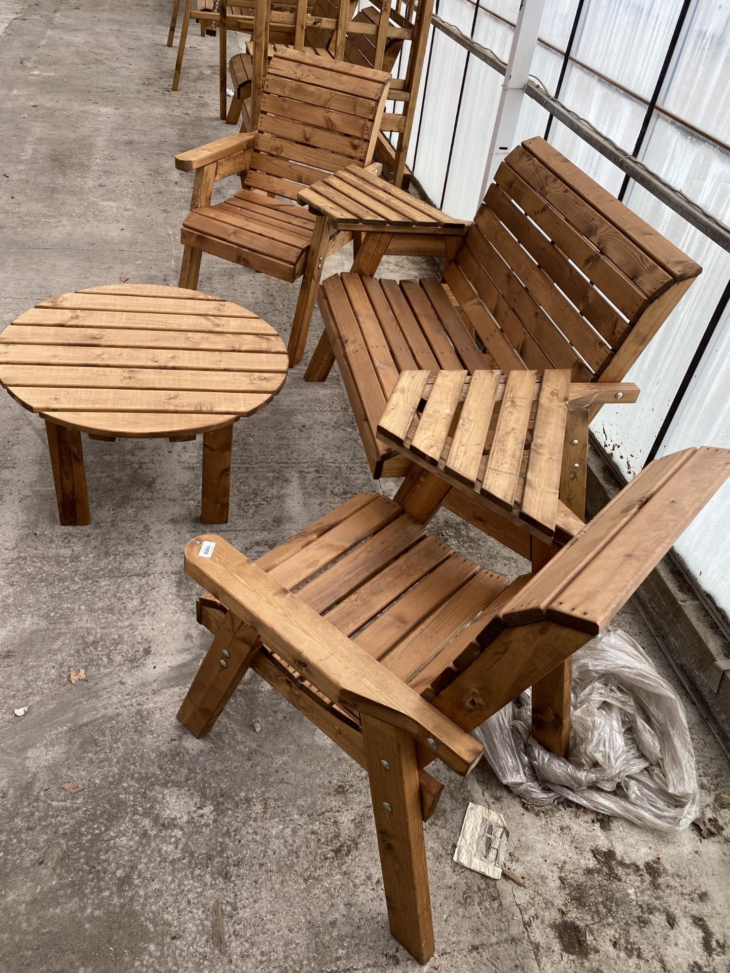 AN AS NEW EX DISPLAY CHARLES TAYLOR PATIO FURNITURE SET COMPRISING OF A TWO SEATER BENCH, TWO - Image 3 of 3