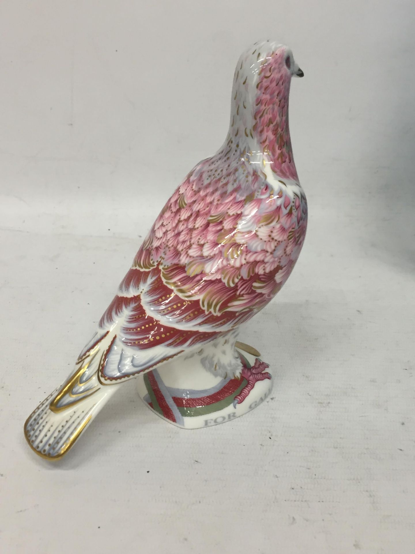 A ROYAL CROWN DERBY BOXED WAR PIGEON LIMITED EDITION PAPER WEIGHT - Image 3 of 4