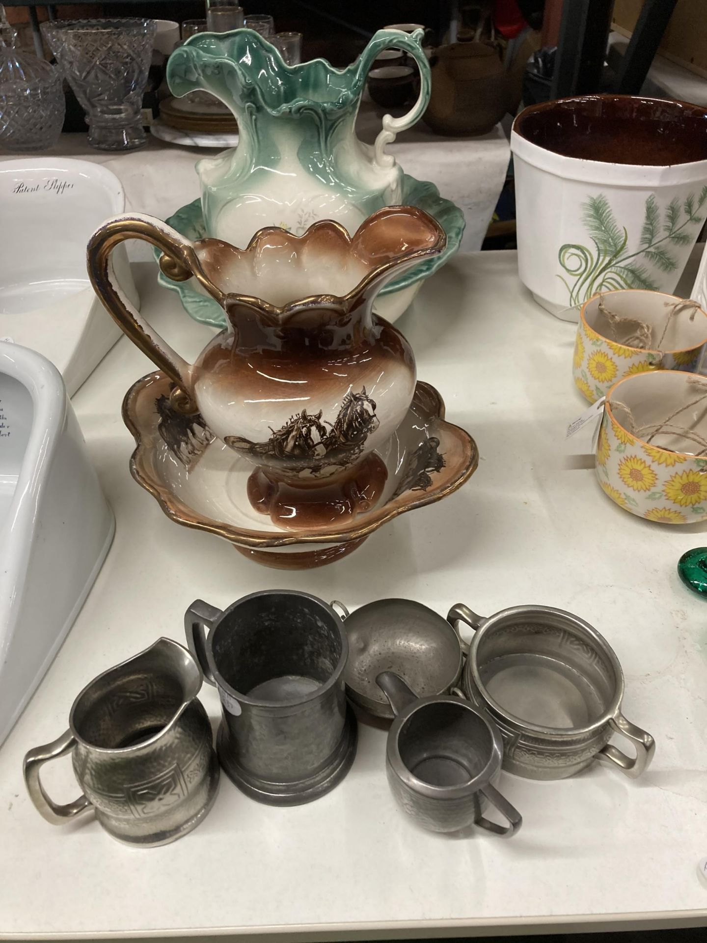 TWO VINTAGE WASH JUG AND BOWL SETS AND A SMALL GROUP OF PEWTER ITEMS