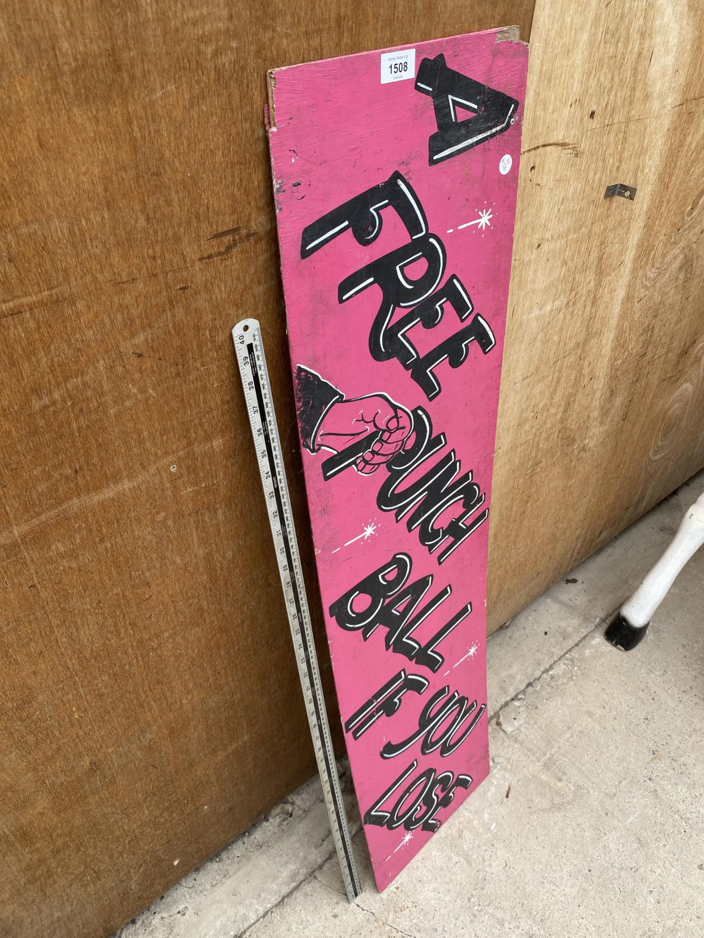 A VINTAGE WOODEN 'PUNCH BALL' FAIRGROUND SIGN - Image 2 of 2