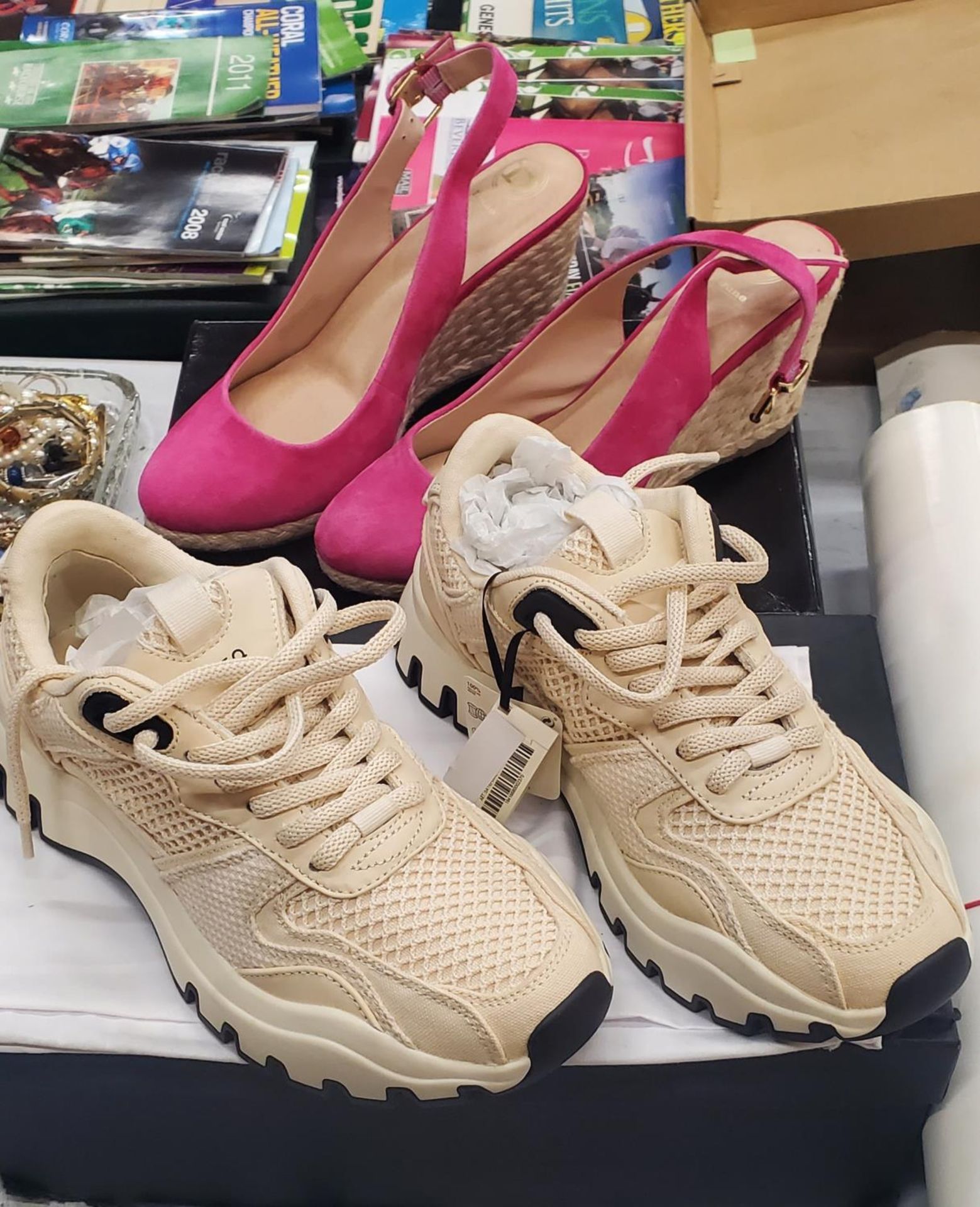 A PAIR OF 'UTERQUE' SIZE 37 TRAINERS AND A PAIR OF DUNE SIZE 7 PINK WEDGE SHOES - BOTH AS NEW IN