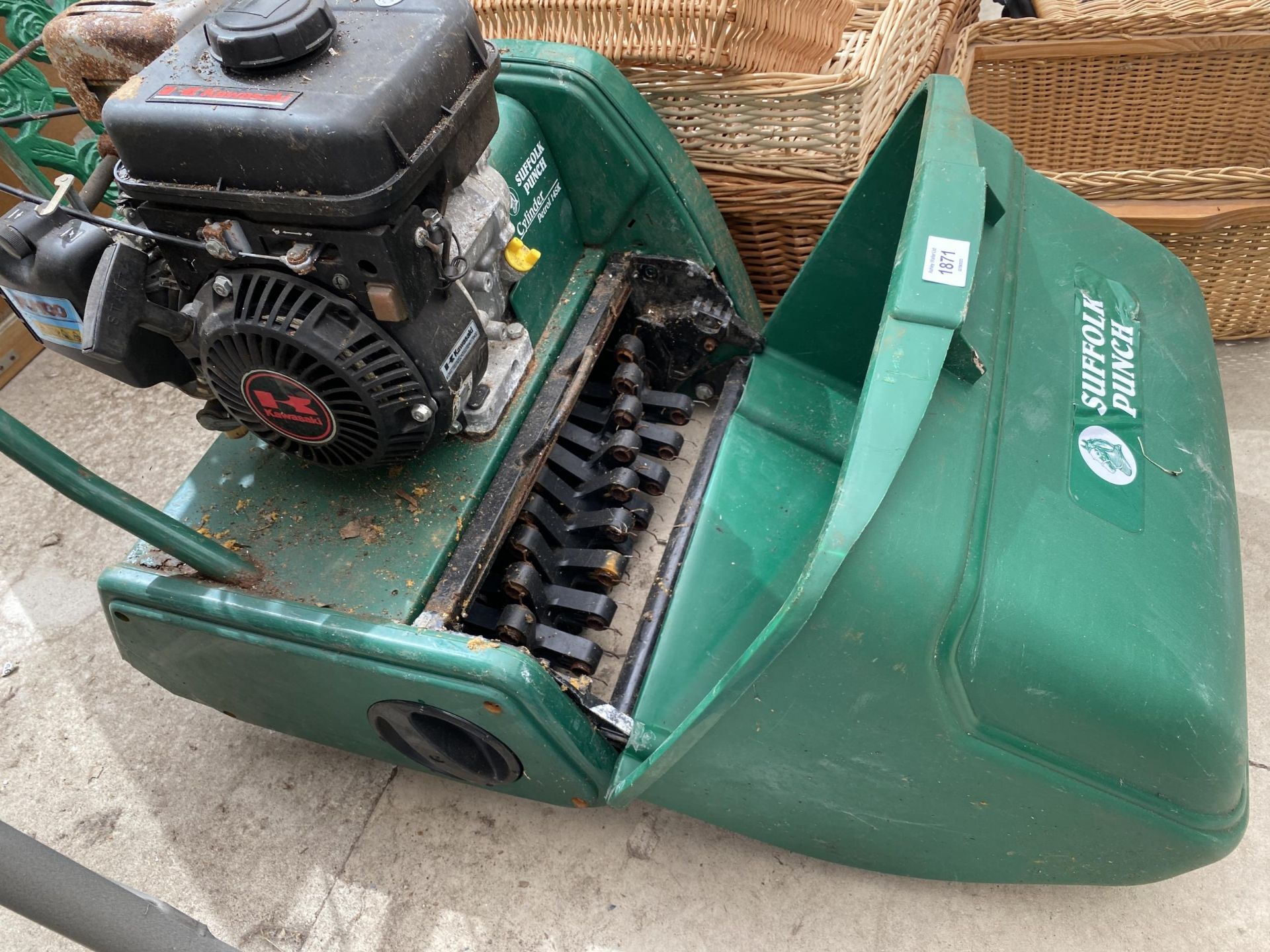 A SUFFOLK PUNCH CYLINDER PETROL LAWN RAKE WITH GRASS BOX - Image 3 of 3