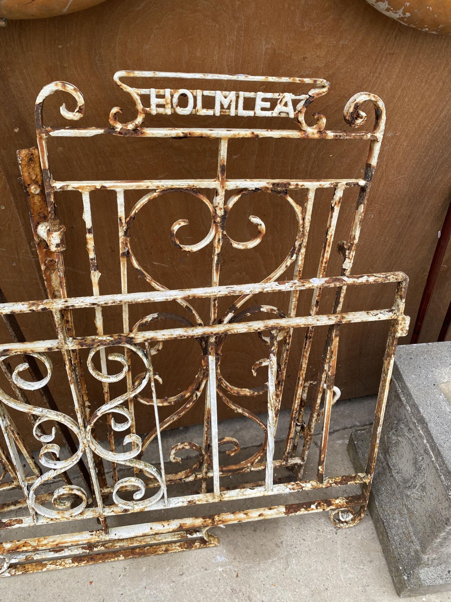 THREE VARIOUS VINTAGE WROUGHT IRON GARDEN GATES - Image 2 of 6