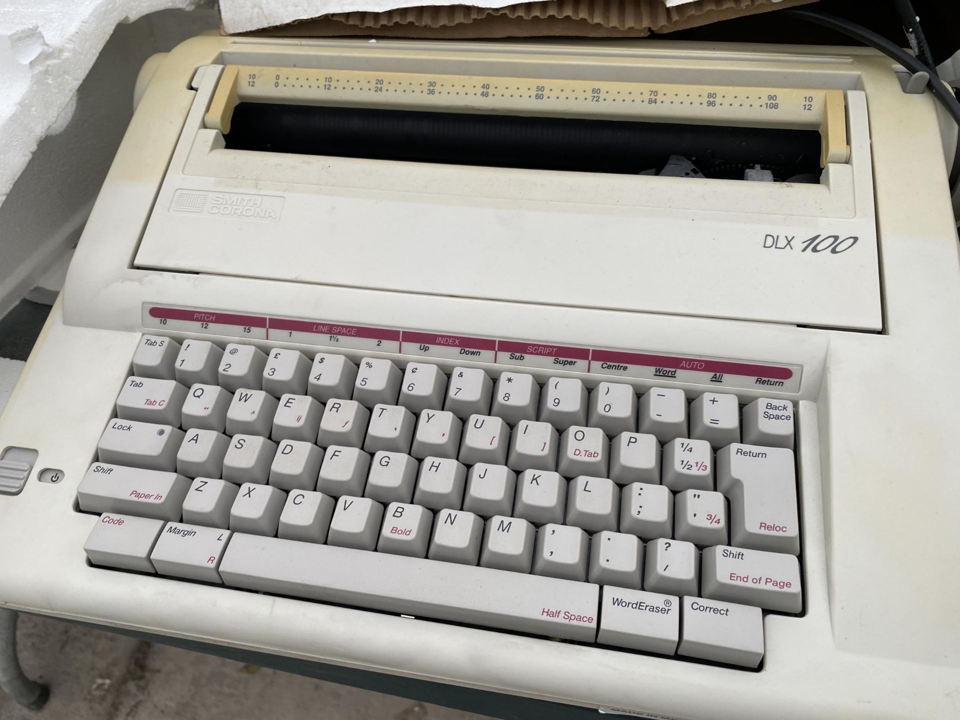 A SMITH CORONA TYPEWRITER AND A HP PRINTER - Image 3 of 4