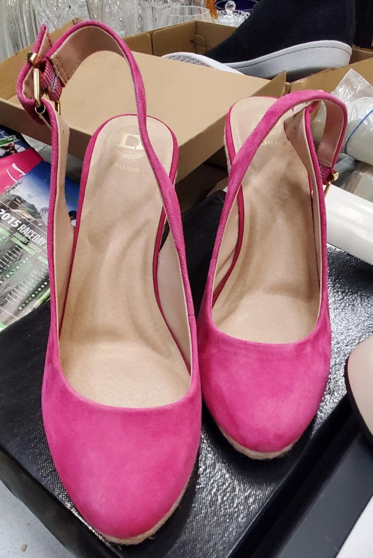 A PAIR OF 'UTERQUE' SIZE 37 TRAINERS AND A PAIR OF DUNE SIZE 7 PINK WEDGE SHOES - BOTH AS NEW IN - Image 3 of 3