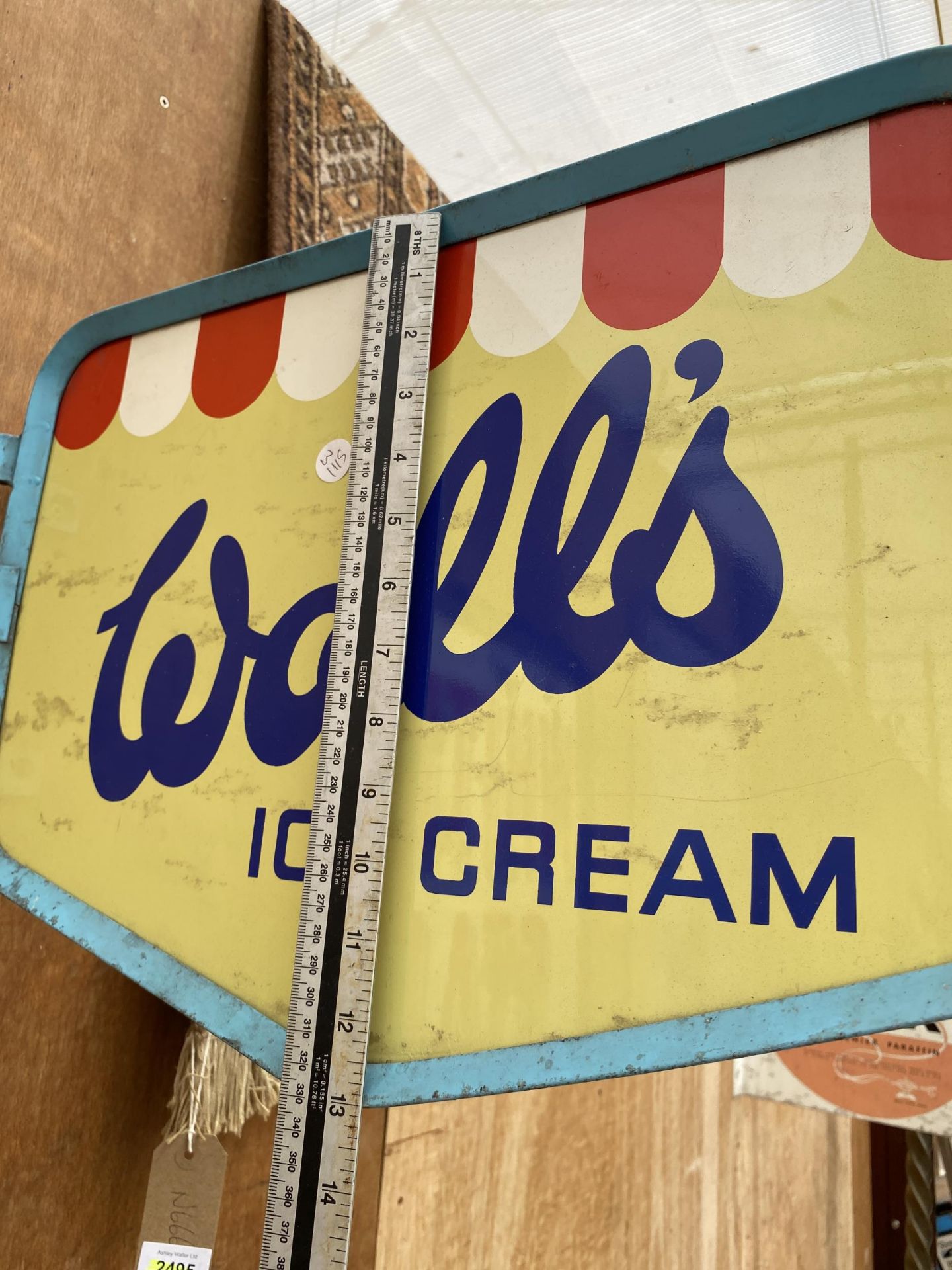 A BELIEVED ORIGINAL DOUBLE SIDED METAL WALLS ICE CREAM SIGN - Image 4 of 4