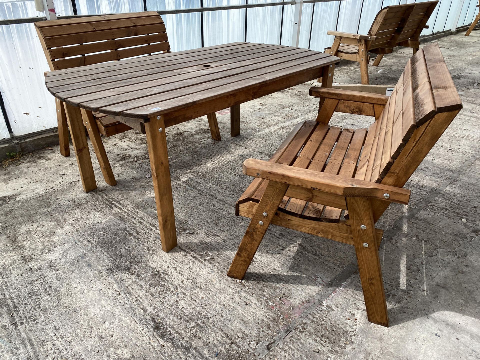 AN AS NEW EX DISPLAY CHARLES TAYLOR GARDEN TABLE, AND A PAIR OF TWO SEATER BENCHES *PLEASE NOTE - Bild 2 aus 3