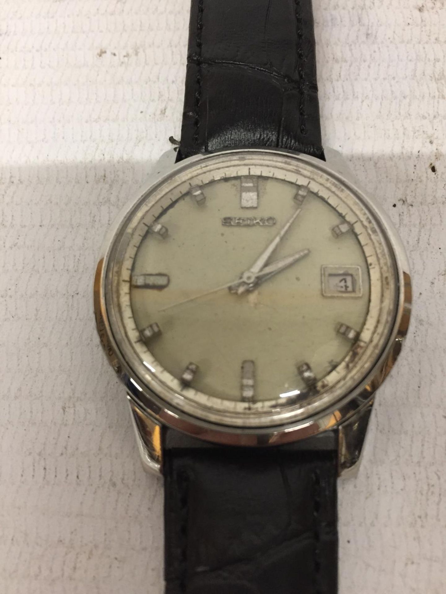 A VINTAGE SEIKO SPORTSMATIC AUTOMATIC WRISTWATCH 7625-8060 SEEN WORKING BUT NO WARRANTY - Image 2 of 3