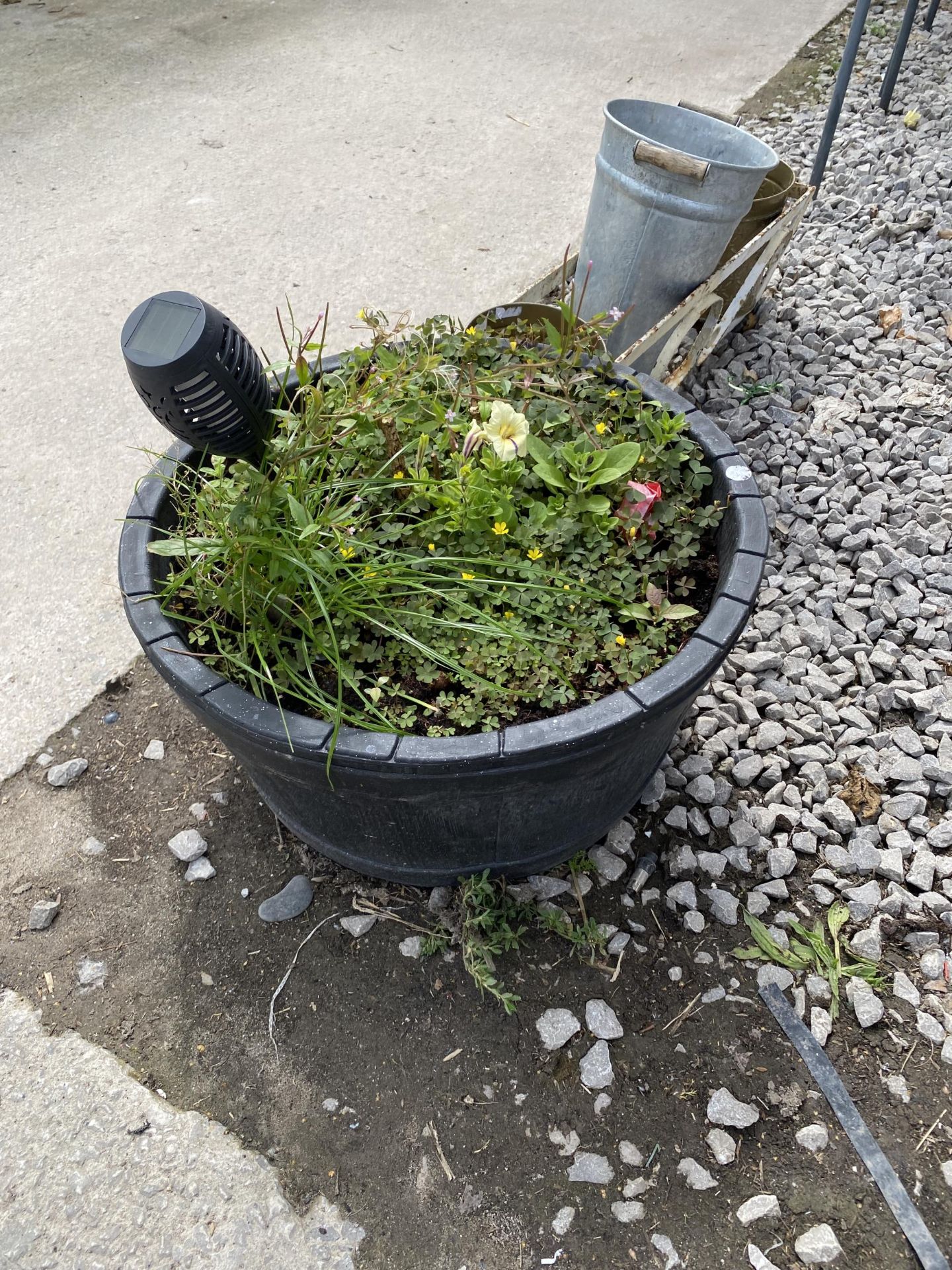 A GARDEN PLANTER, A METAL WINDOW BOX AND THREE METAL PLANT POTS - Image 2 of 2