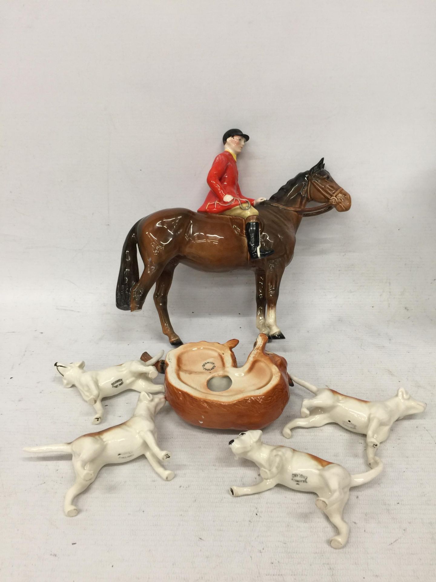 A BESWICK HORSE AND RIDER A/F, FOUR HOUNDS AND A FOX - Image 4 of 5