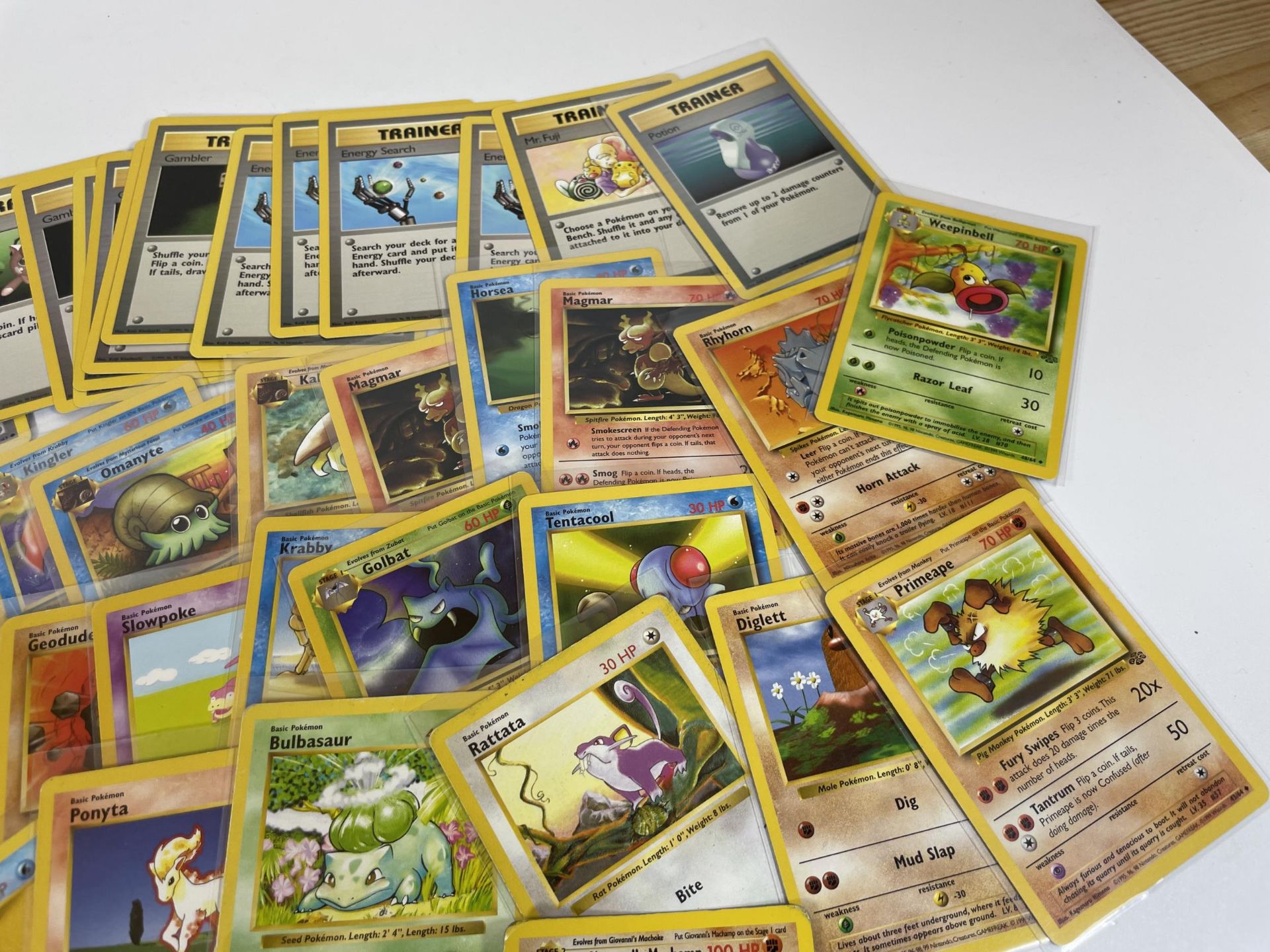 A COLLECTION OF 1999 WOTC POKEMON TRADING CARDS, GYM HEROES HOLOS, SHADOWLESS, BASE SET, JUNGLE, - Image 5 of 5