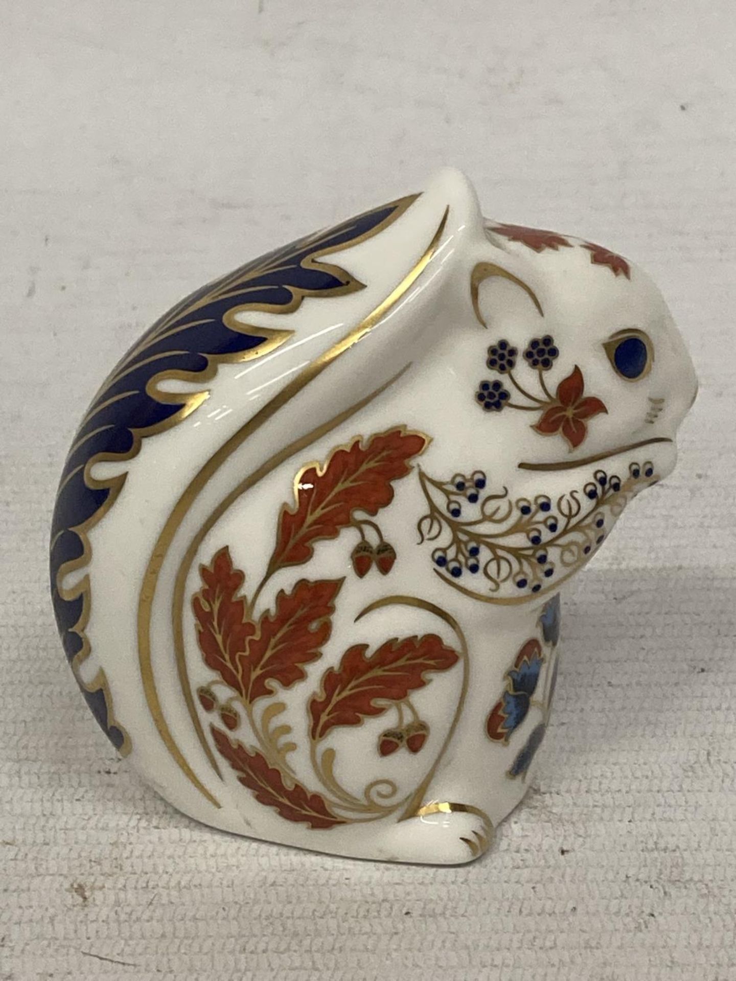 A ROYAL CROWN DERBY SQUIRREL (SECOND) - Image 2 of 4