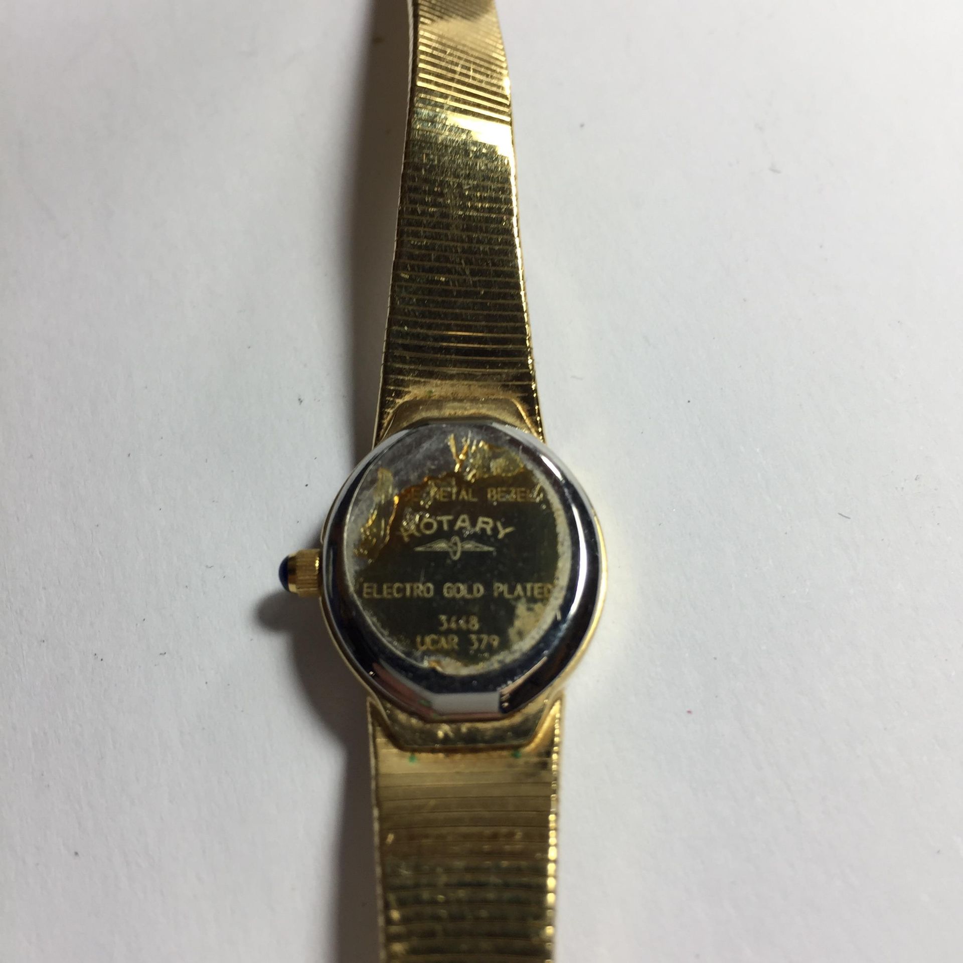 A LADIES GOLD PLATED SLIM DRESS WATCH - Image 3 of 3