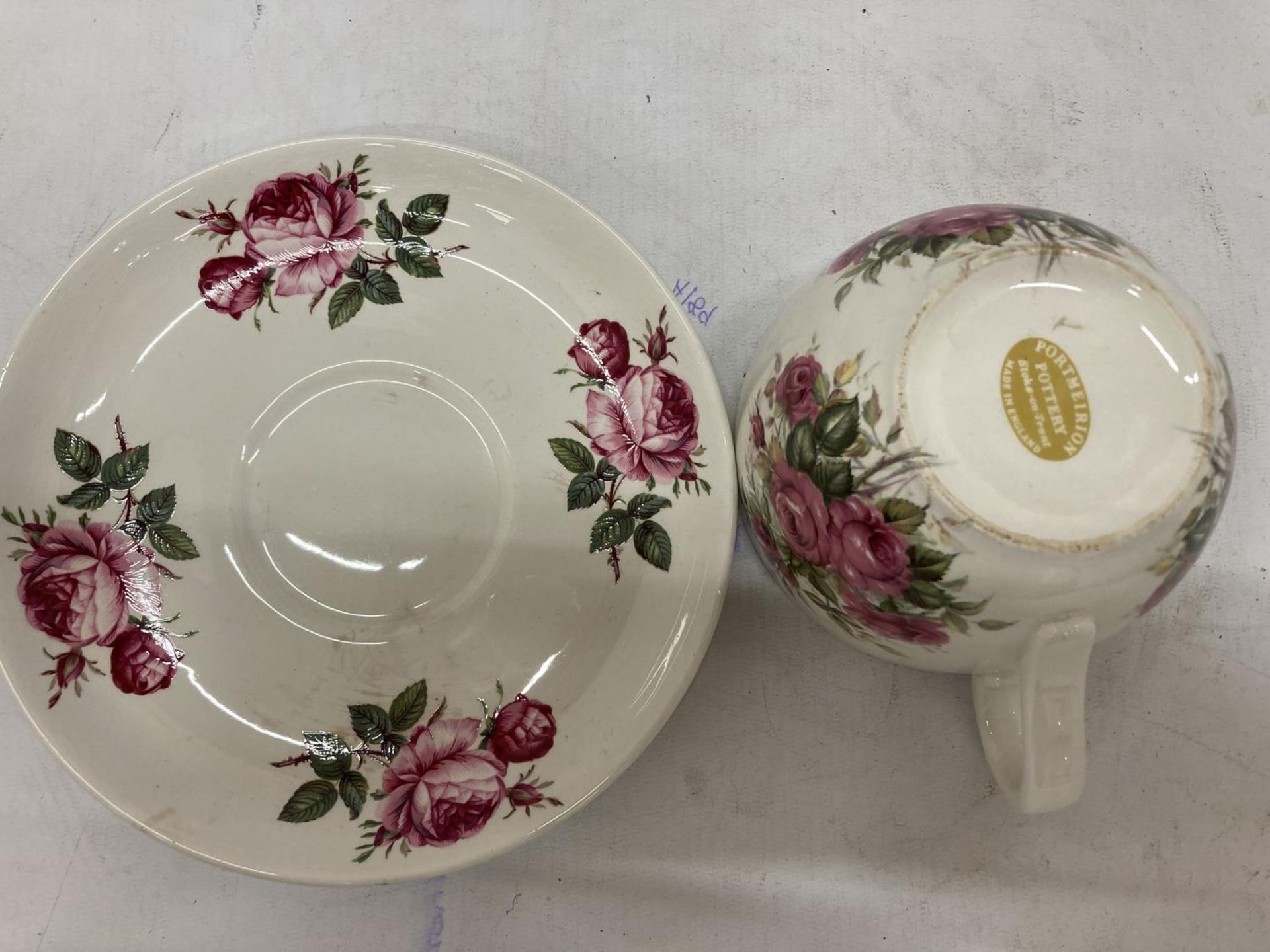 THREE PIECES OF PORTMEIRION TO INCLUDE A TEAPOT, A LARGE CUP AND SAUCER - Image 5 of 5