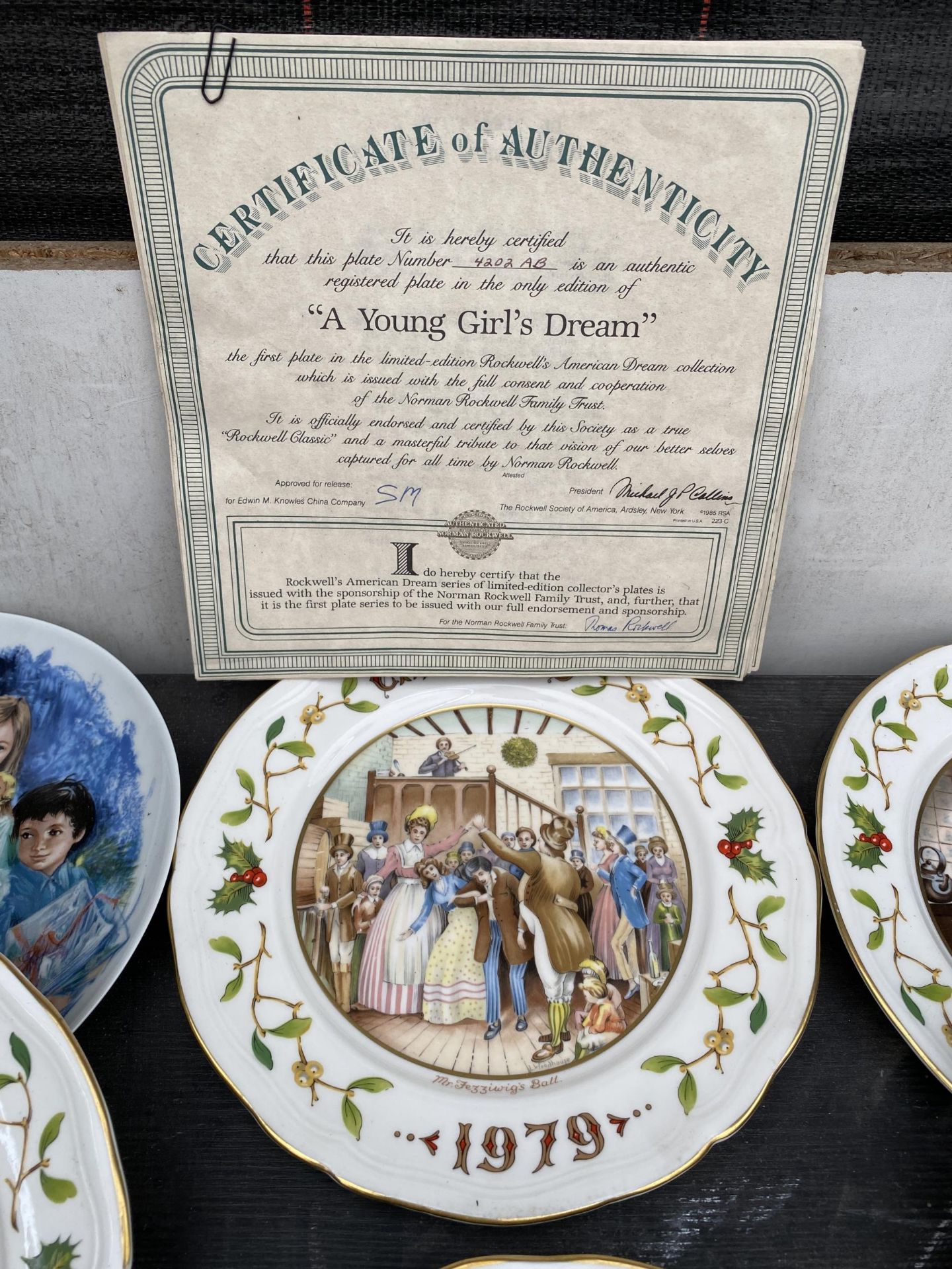 AN ASSORTMENT OF COLLECTORS PLATES WITH CERTIFICATES OF AUTHENTICITY - Image 6 of 8