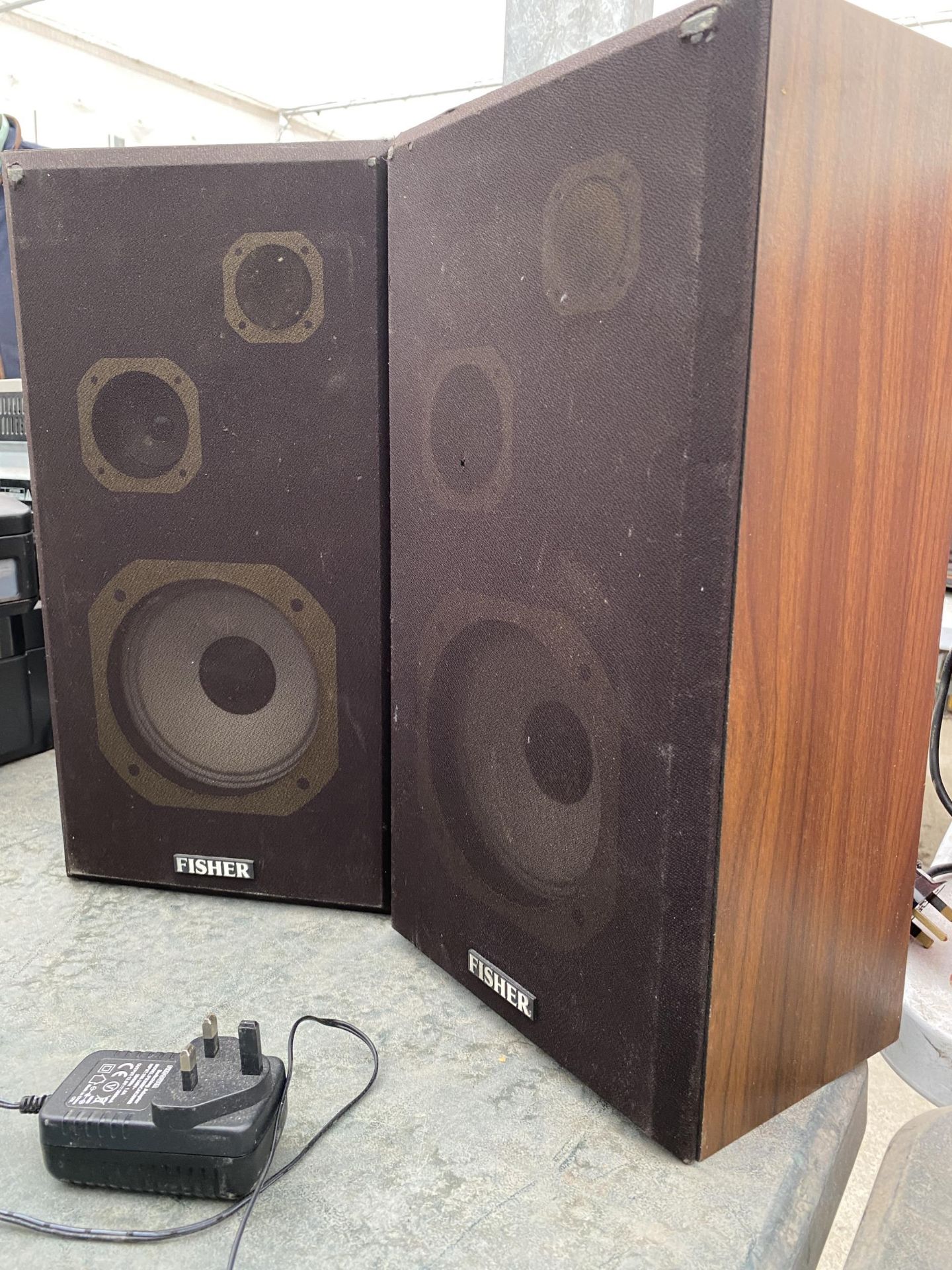 A LOGIK 22" TELEVISION, A PAIR OF WOODEN CASED FISHER SPEAKERS AND A CHINON 6000 AUTO SLIDE - Image 2 of 3