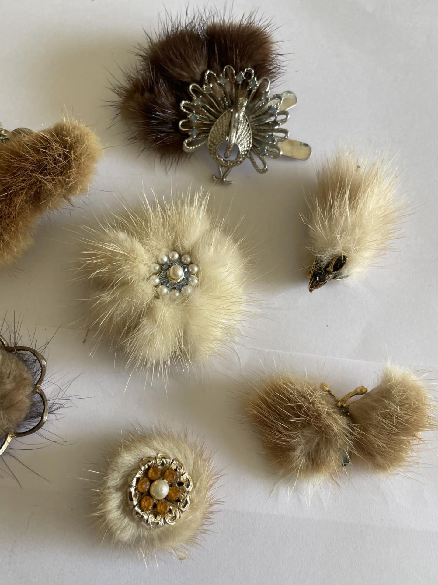 TEN 1950'S FUR BROOCHES - Image 3 of 3