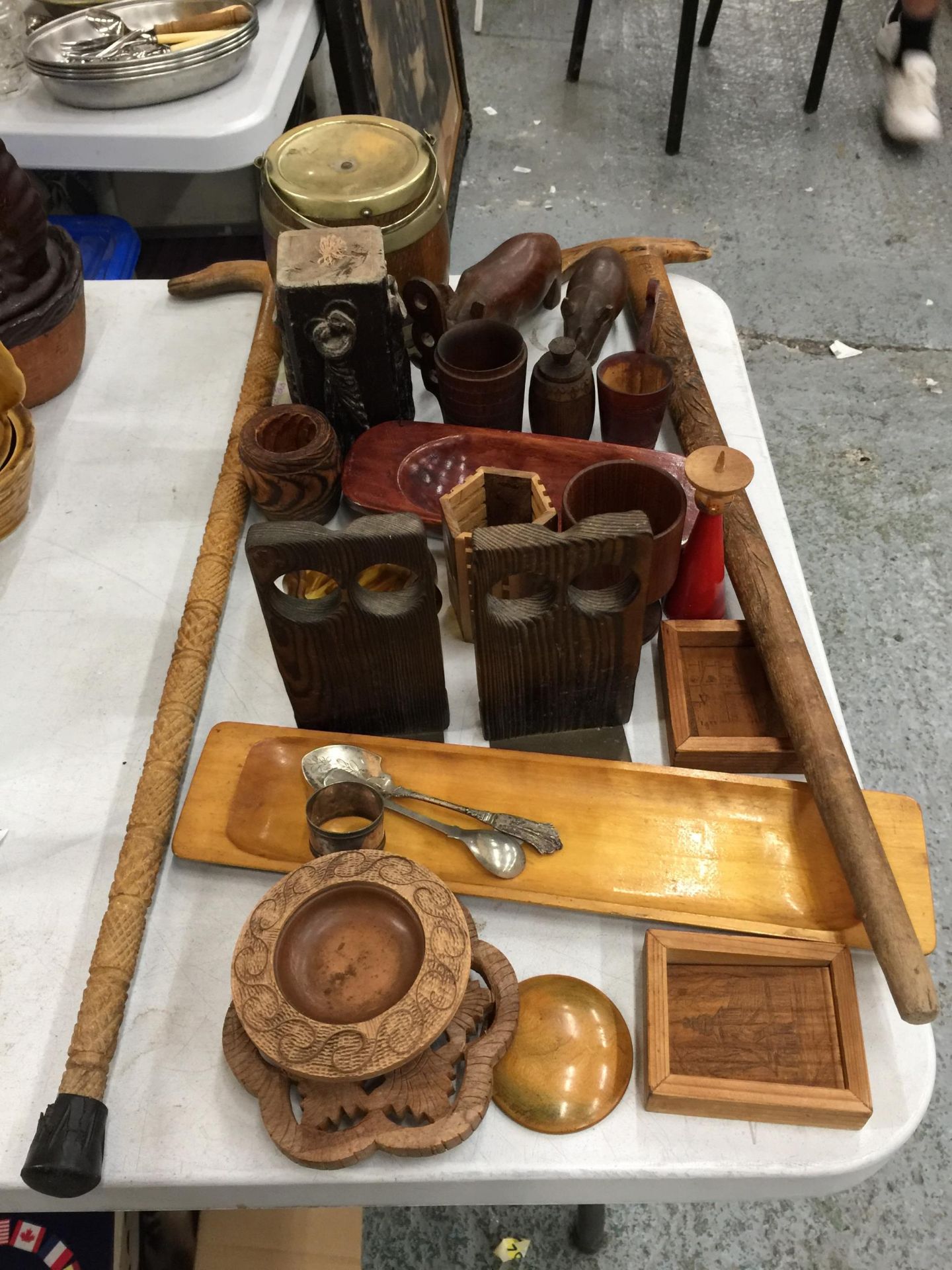 A GROUP OF TREEN AND WOODEN WARES, WALKING STICK ETC