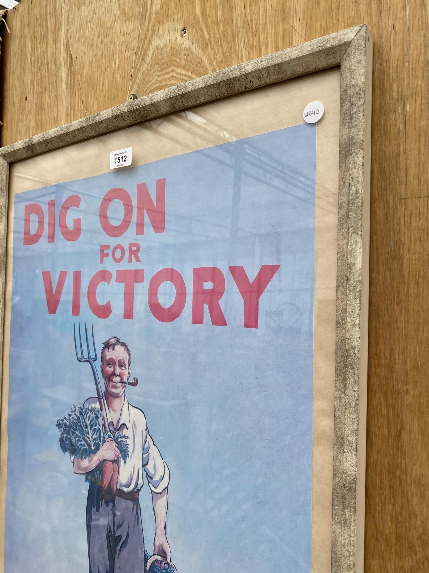 A FRAMED 'DIG ON FOR VICTORY' PRINT - Image 2 of 5