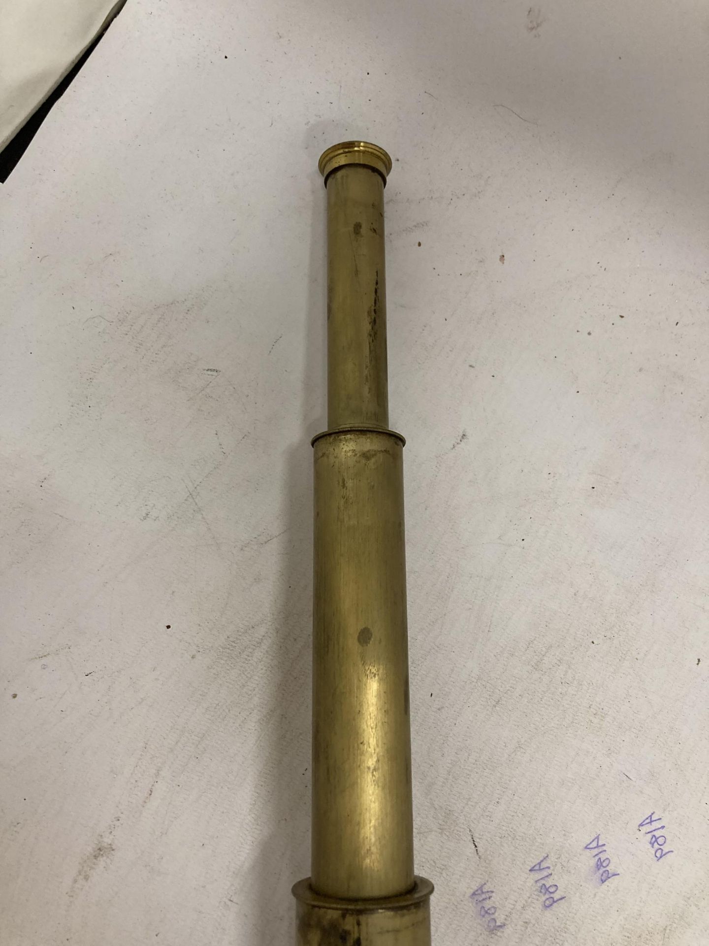 A VINTAGE BRASS TELESCOPE WITH THE MAKER, DOLLOND, LONDON - Image 2 of 3