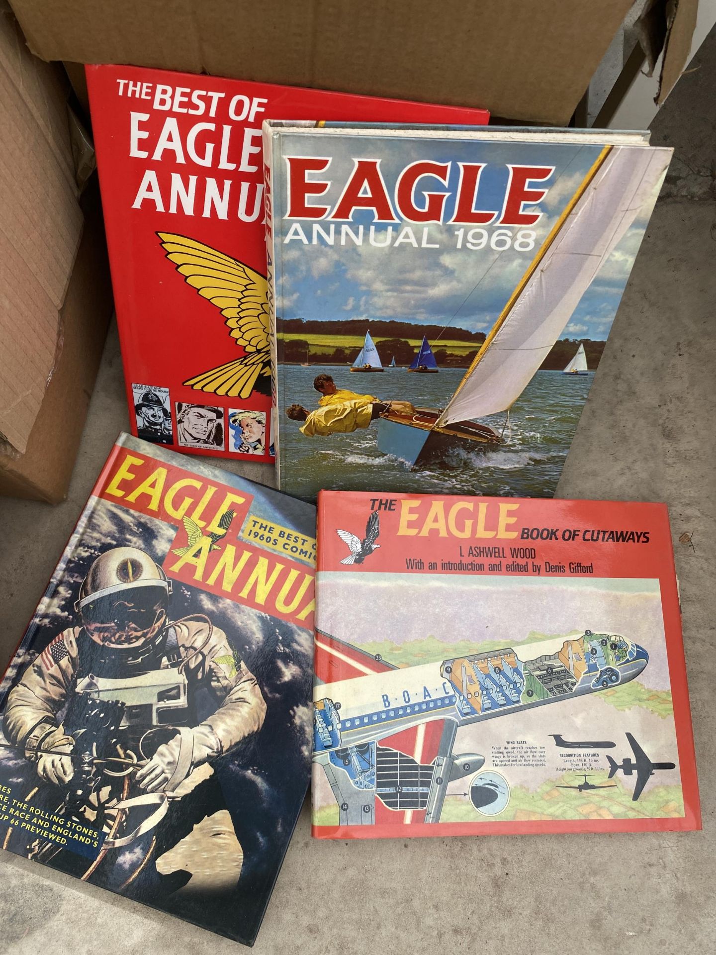 AN ASSORTMENT OF BOOKS TO INCLUDE EAGLE ANNUALS - Image 2 of 3