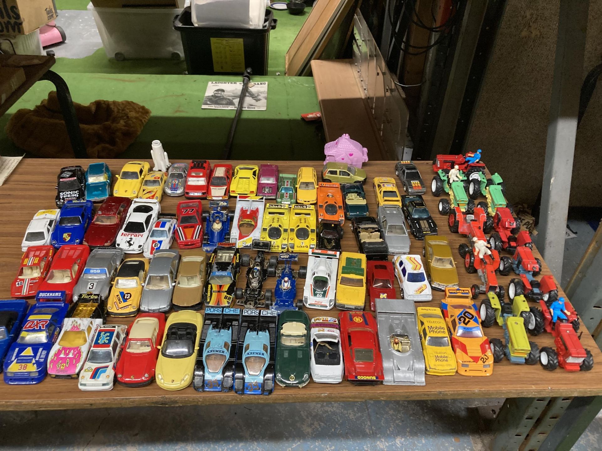 A COLLECTION OF VINTAGE DIECAST CARS, VEHICLES ETC