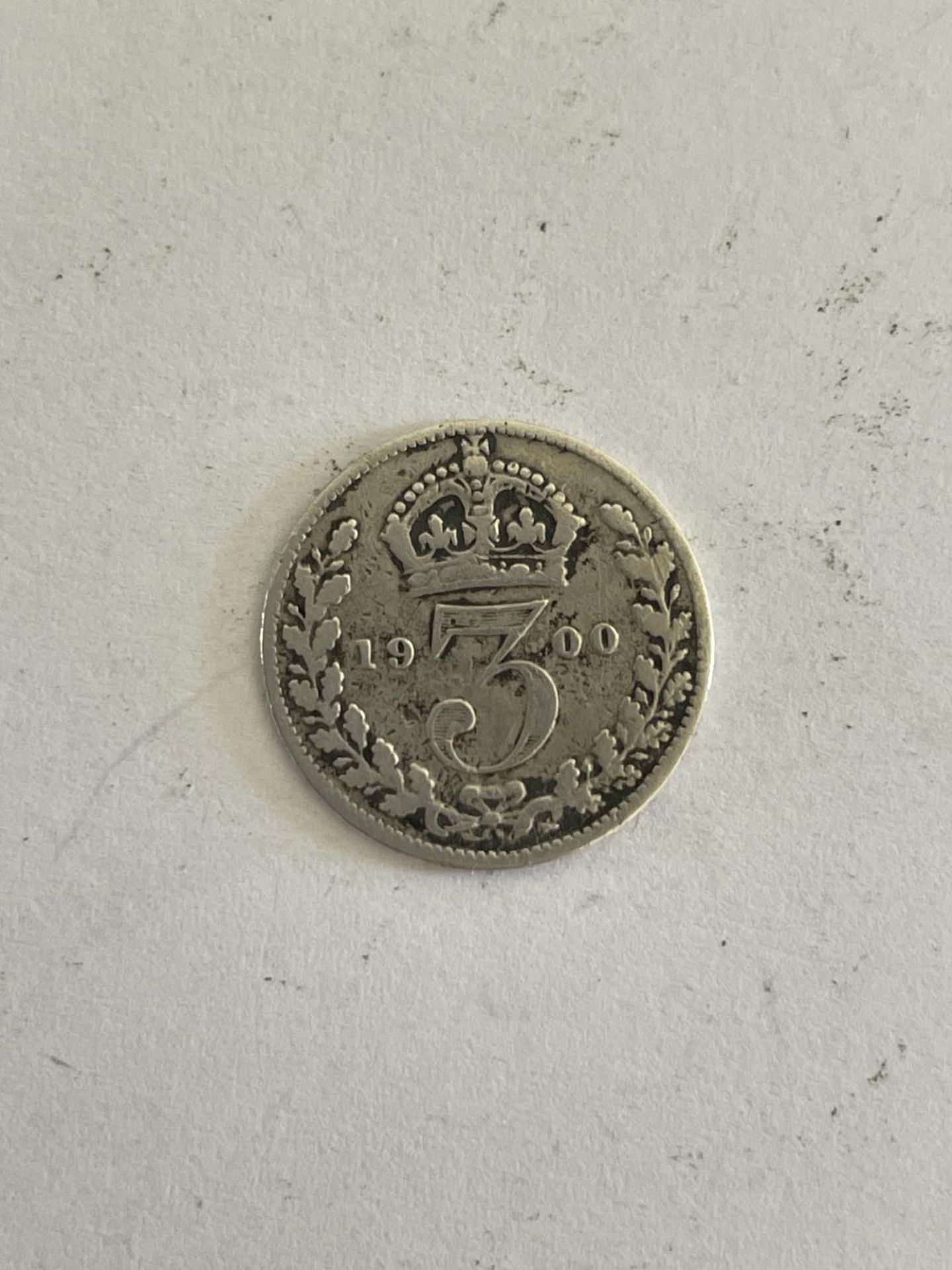 A VICTORIAN SILVER THREEPENCE 1900