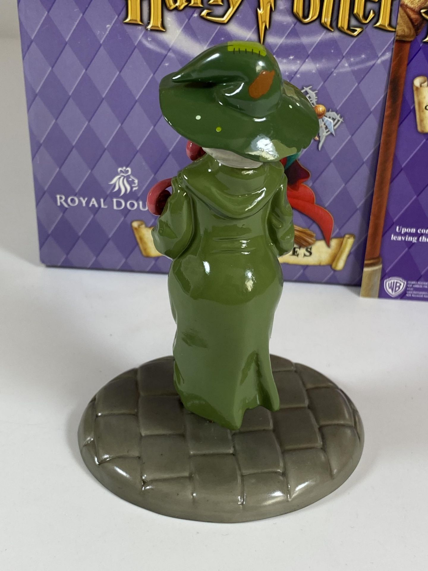 A BOXED ROYAL DOULTON HARRY POTTER PROFESSOR SPROUT HPFIG21 FIGURE WITH CERTIFICATE - Image 3 of 6
