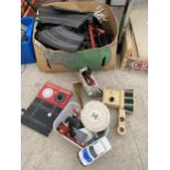 AN ASSORTMENT OF SCALEXTRIC ITEMS TO INCLUDE TRACK, CARS AND A LAP COUNTER ETC