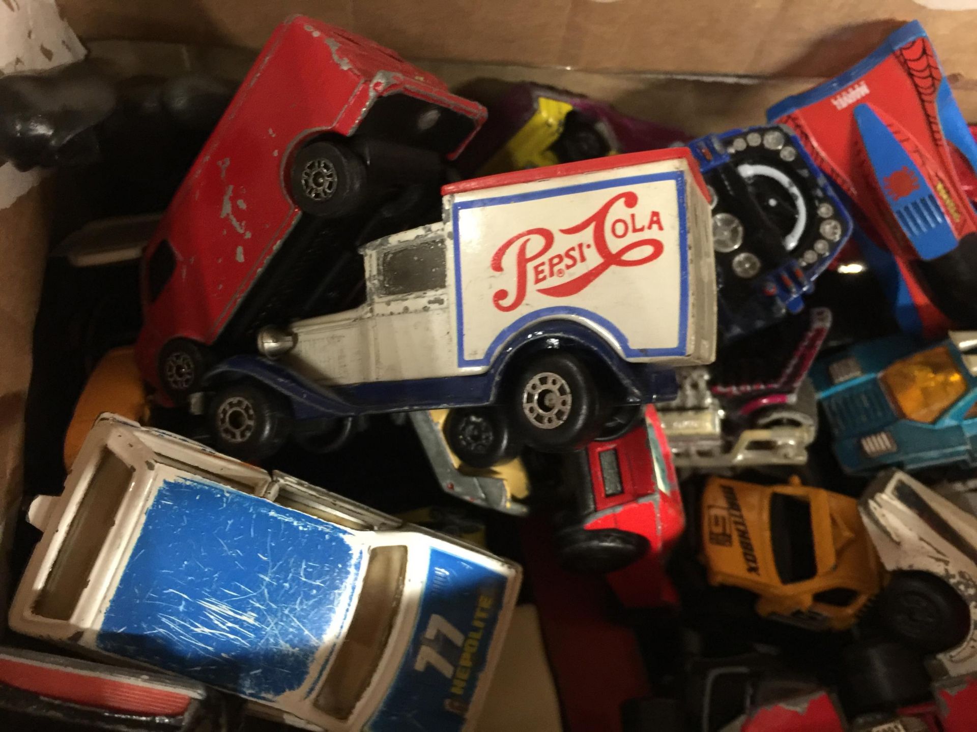 A BOX OF ASSORTED DIECAST VEHICLES ETC - Image 3 of 4