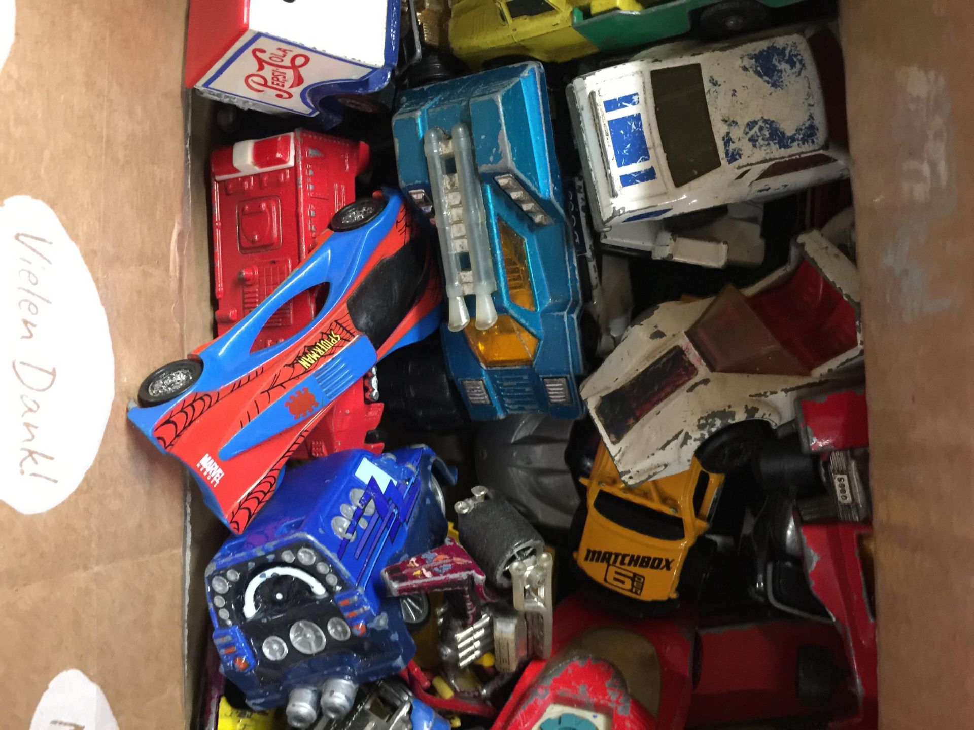 A BOX OF ASSORTED DIECAST VEHICLES ETC - Image 2 of 4