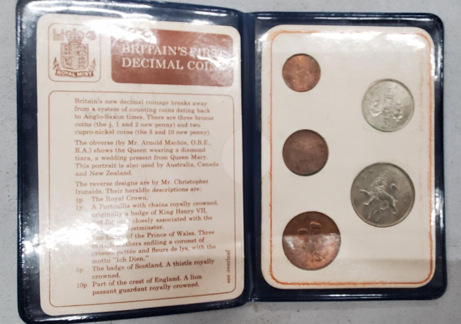 THREE COLLECTORS WALLETS OF BRITAIN'S FIRST DECIMAL COINS - Bild 4 aus 5