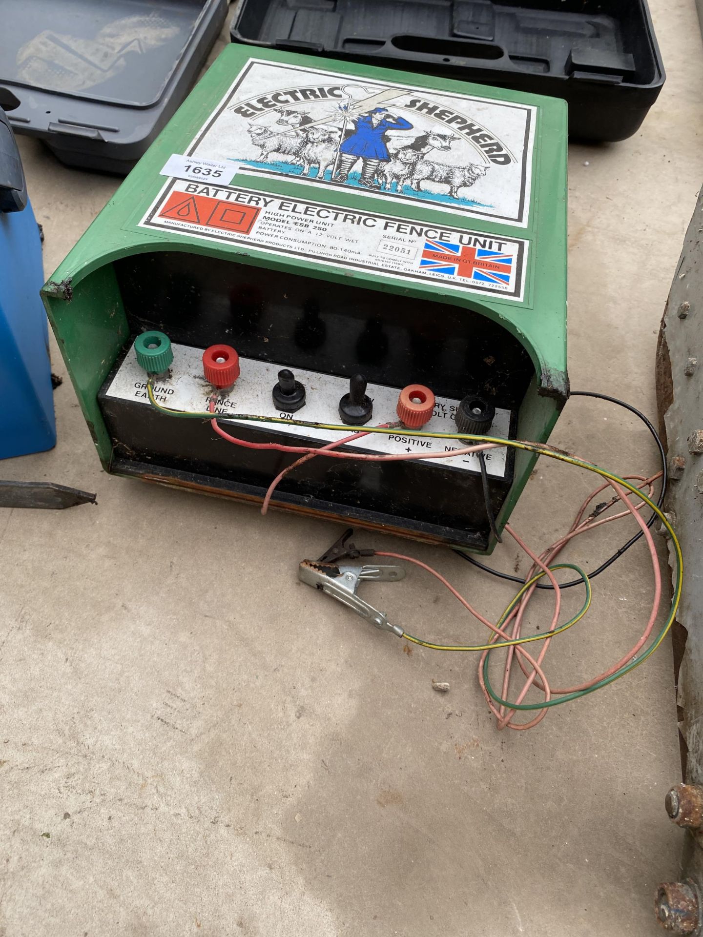 AN ELECTRIC SHEPARD BATTERY ELECTRIC FENCE UNIT
