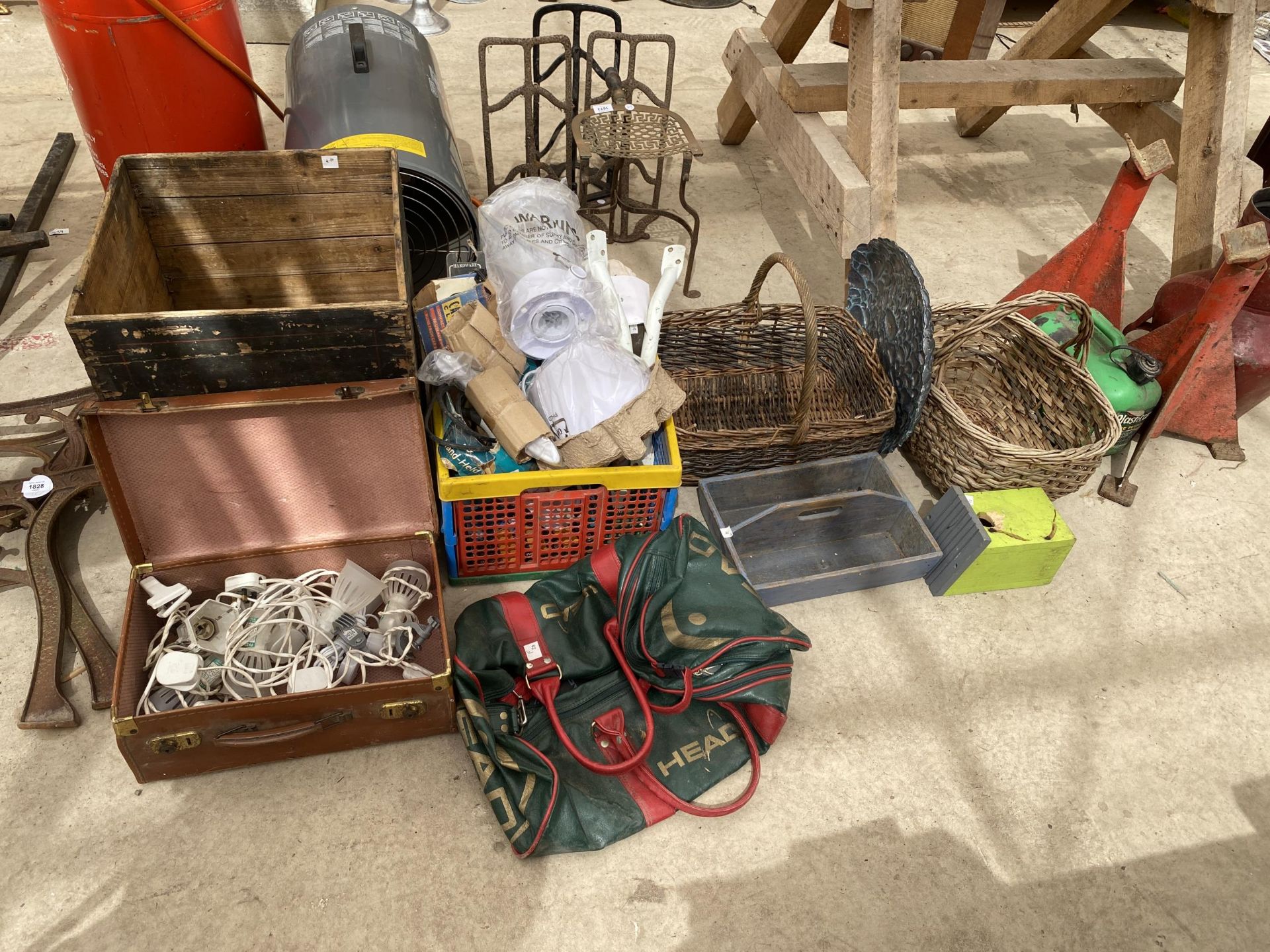 A LARGE ASSORTMENT OF ITEMS TO INCLUDE AXLE STANDS, WICKER BASKETS AND KITCHEN ITEMS ETC