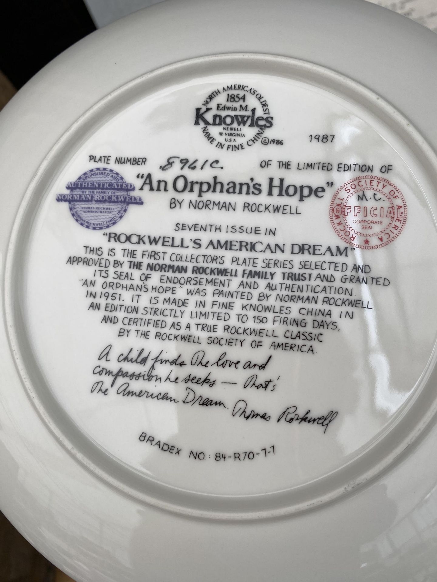 AN ASSORTMENT OF COLLECTORS PLATES WITH CERTIFICATES OF AUTHENTICITY - Image 7 of 8