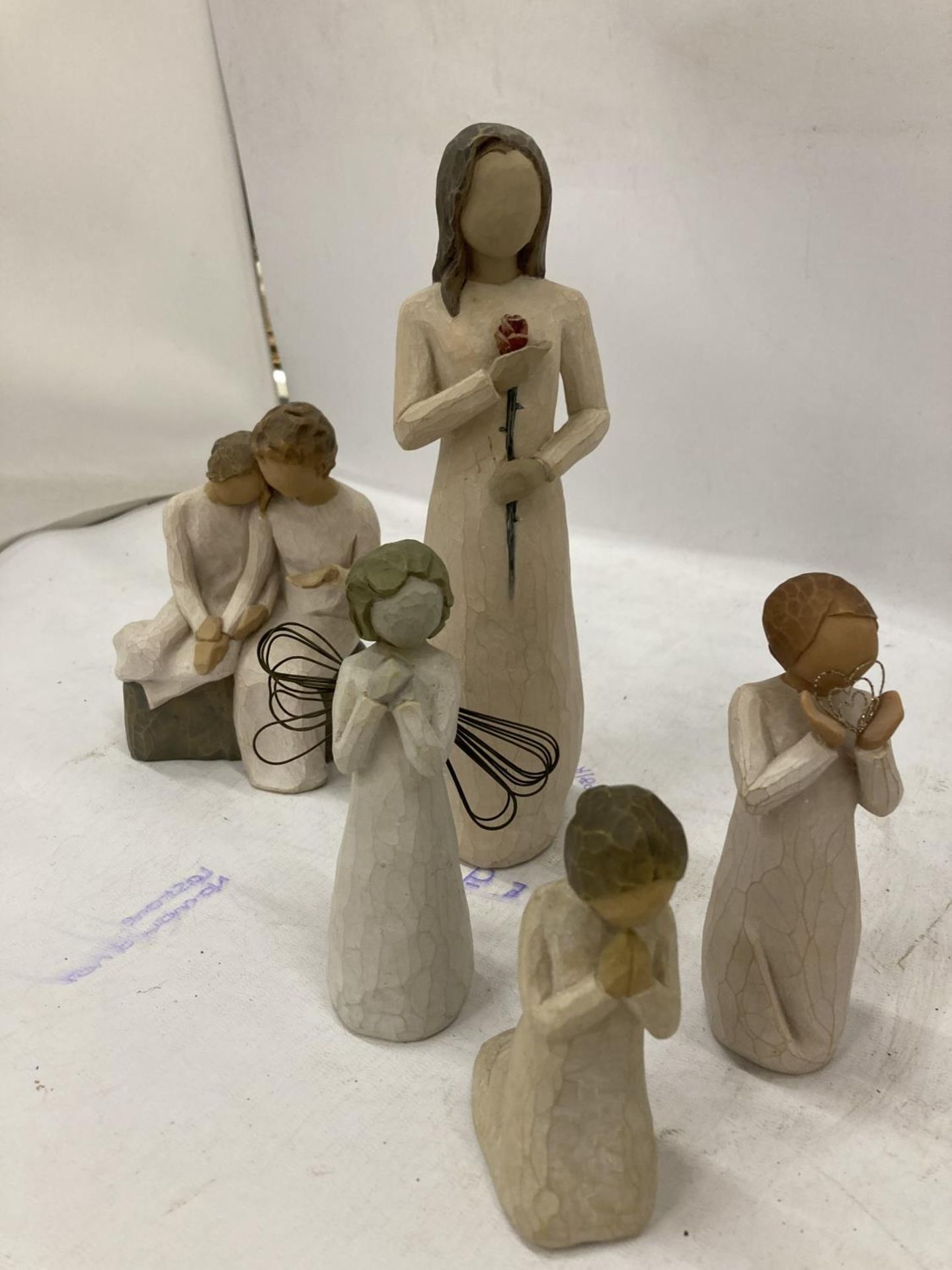 FIVE WILLOW TREE FIGURES TO INCLUDE 'LOVE', 'ANGEL OF WISHES', ETC - Image 3 of 3